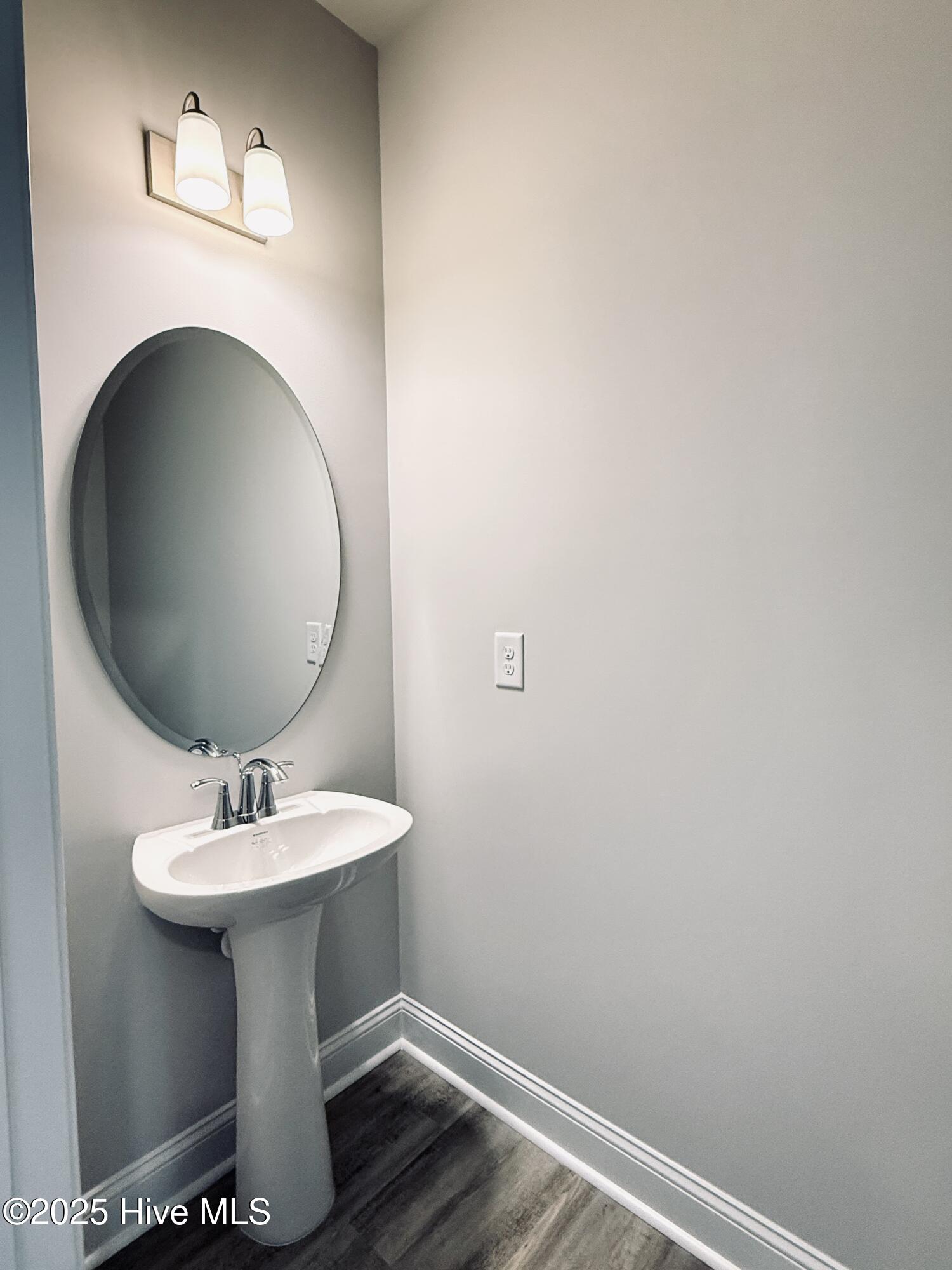 95 Mapledale Court Property Photo 11