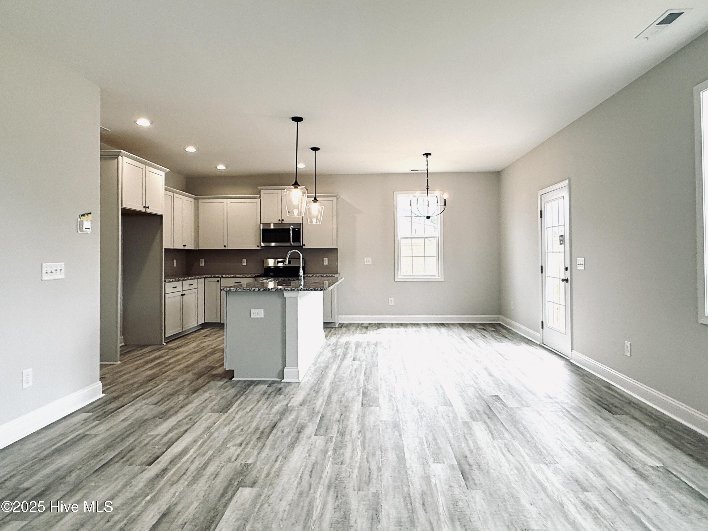 95 Mapledale Court Property Photo 15