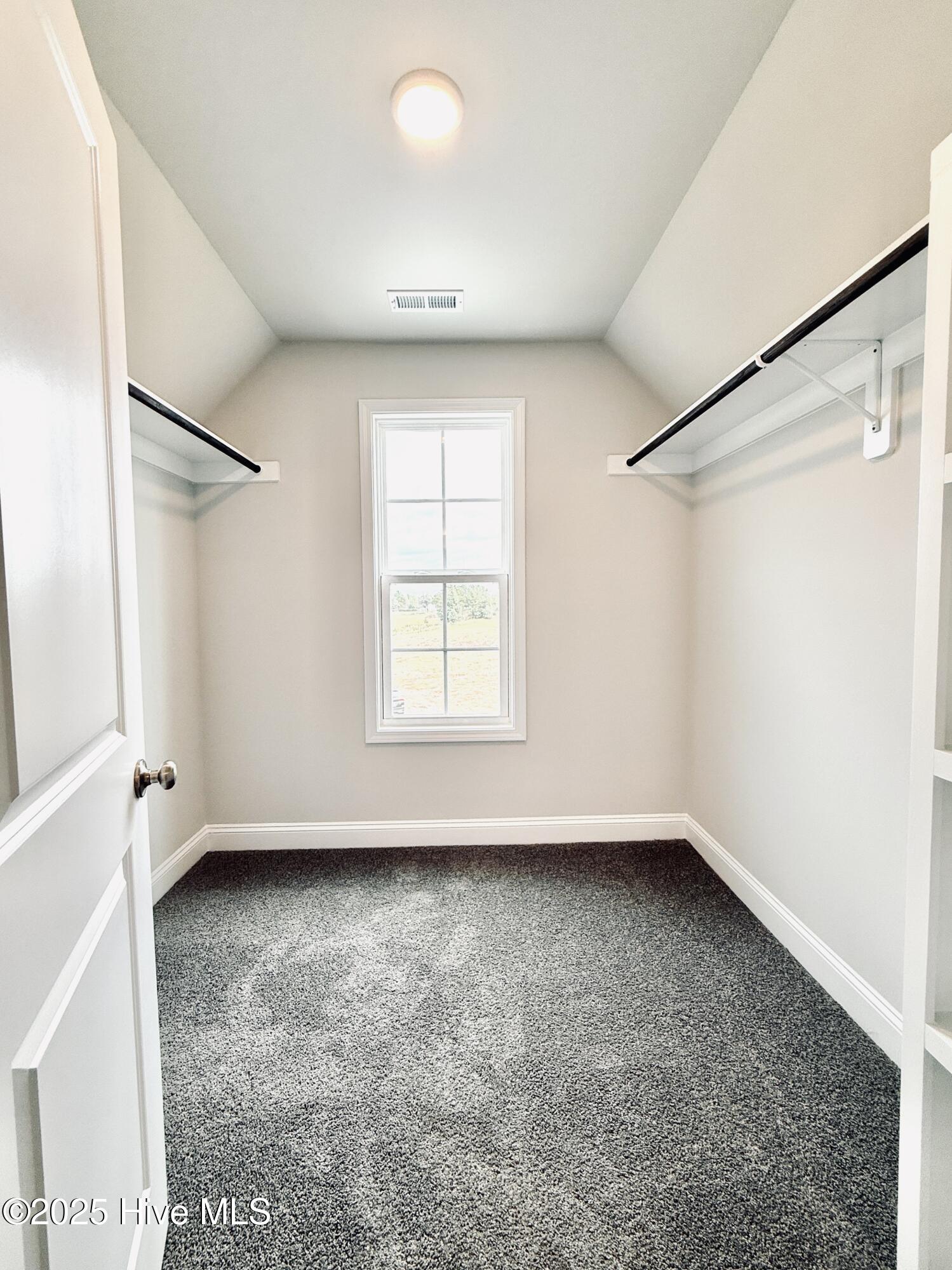 95 Mapledale Court Property Photo 33