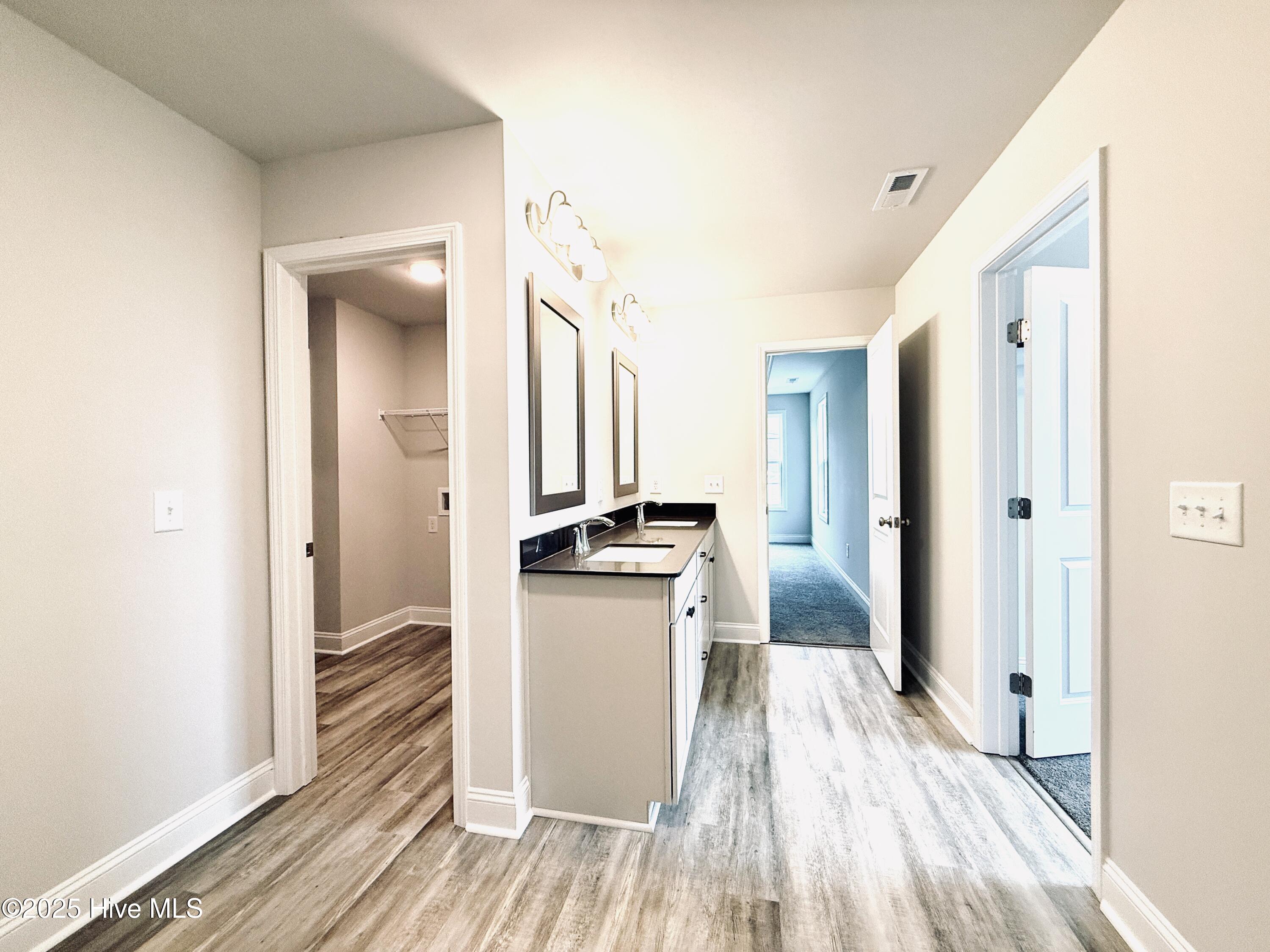 95 Mapledale Court Property Photo 36