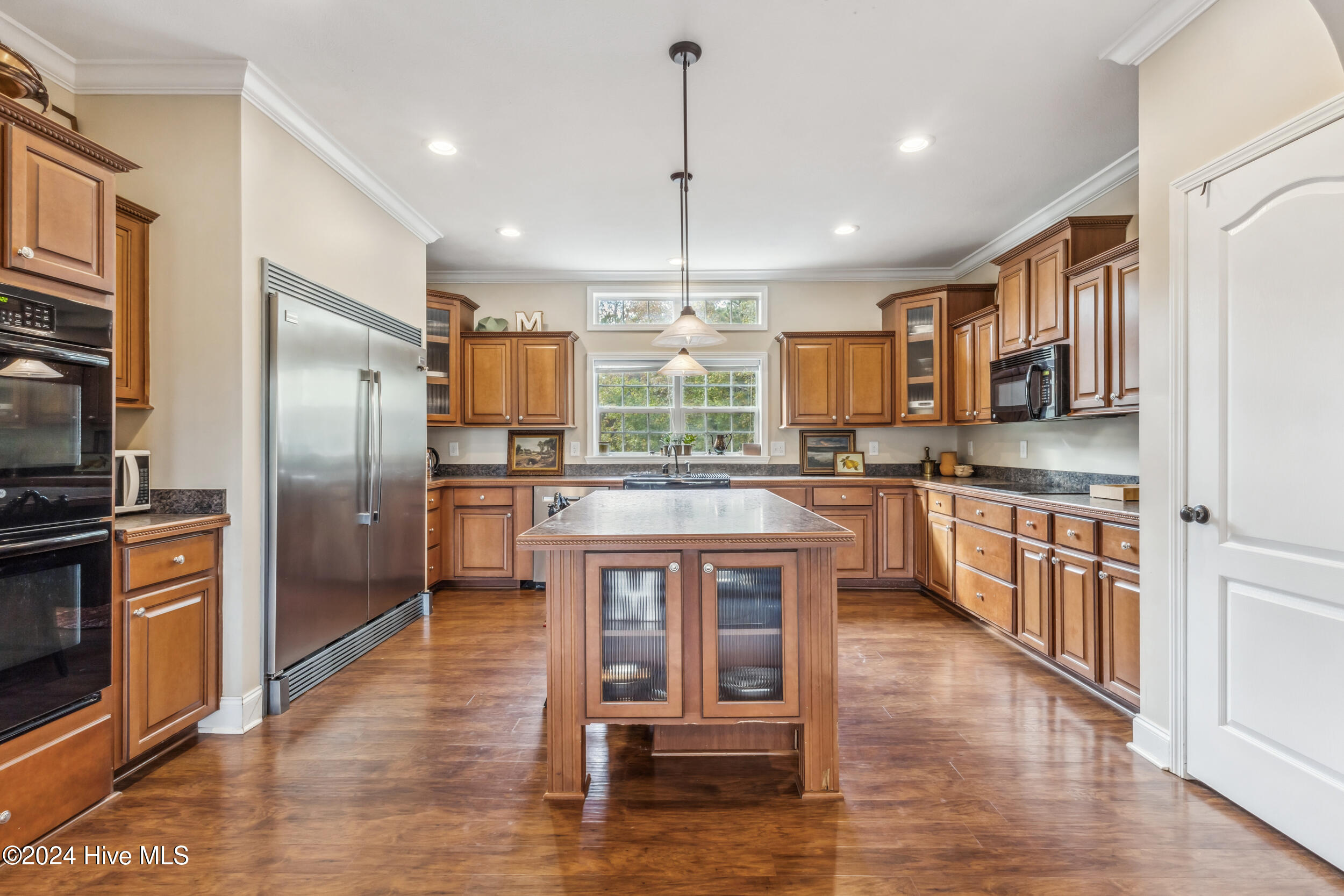 140 Callaway Court Property Photo 6