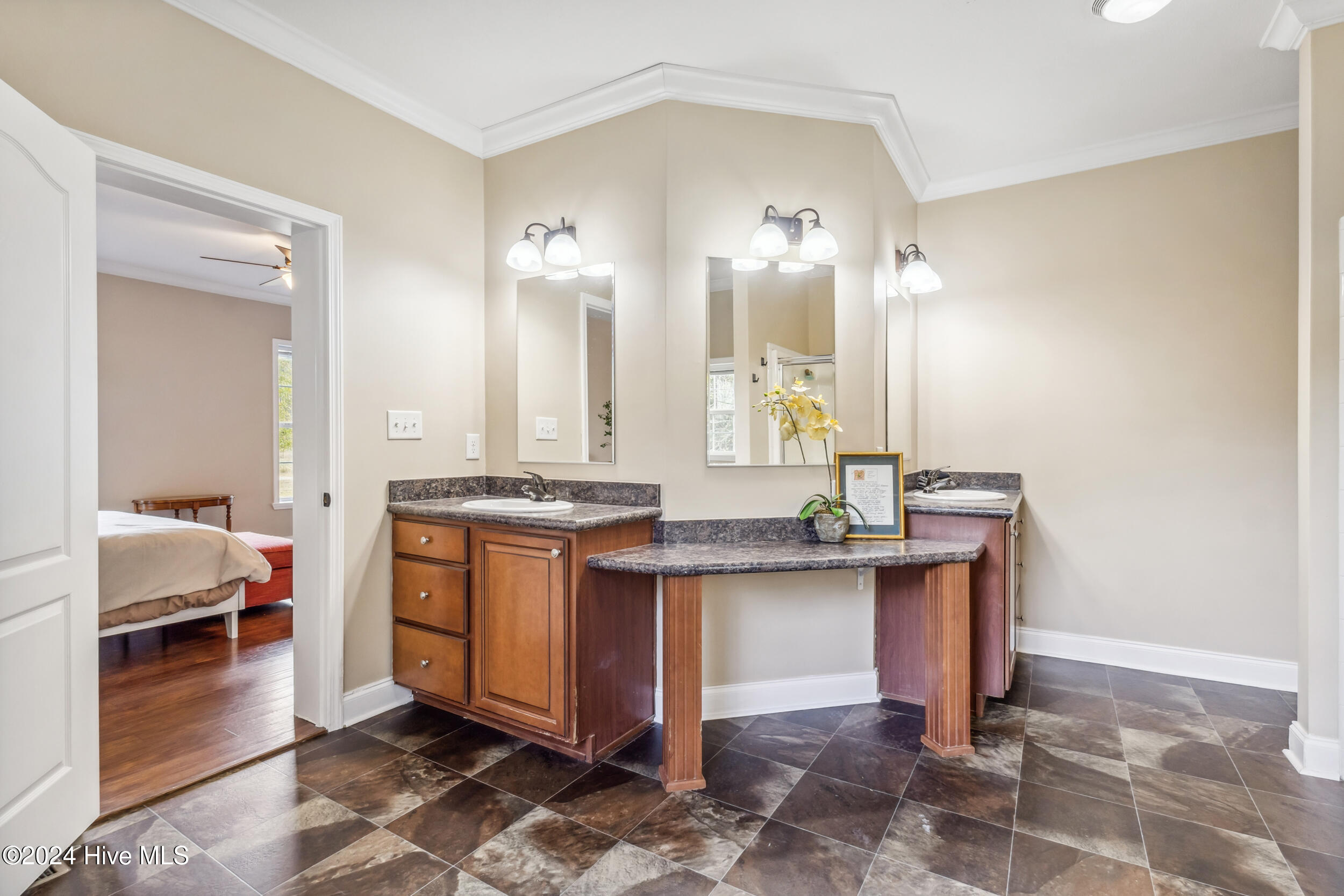 140 Callaway Court Property Photo 27