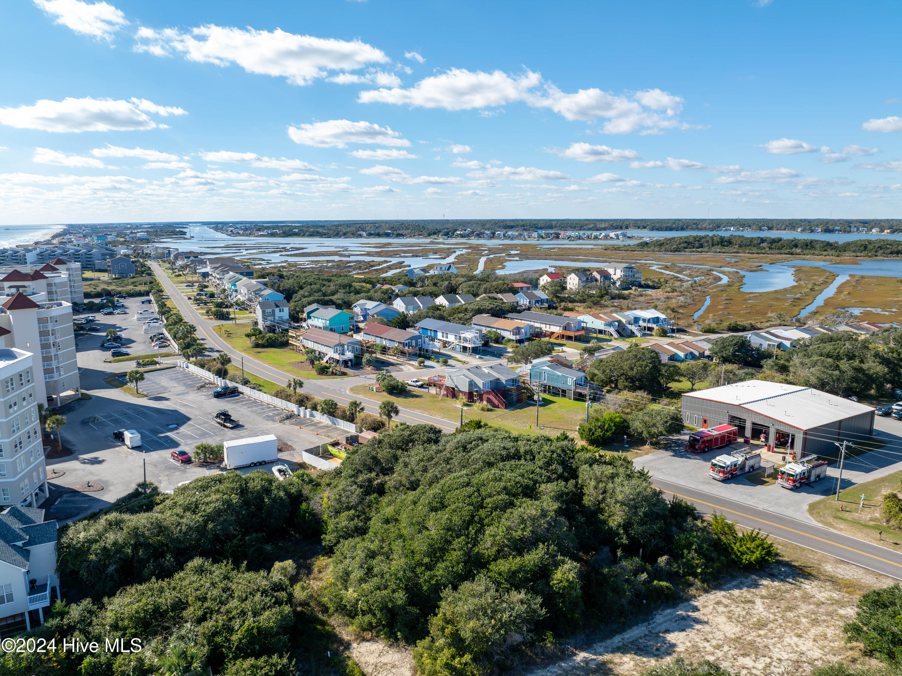 2048 New River Inlet Road Property Photo 4