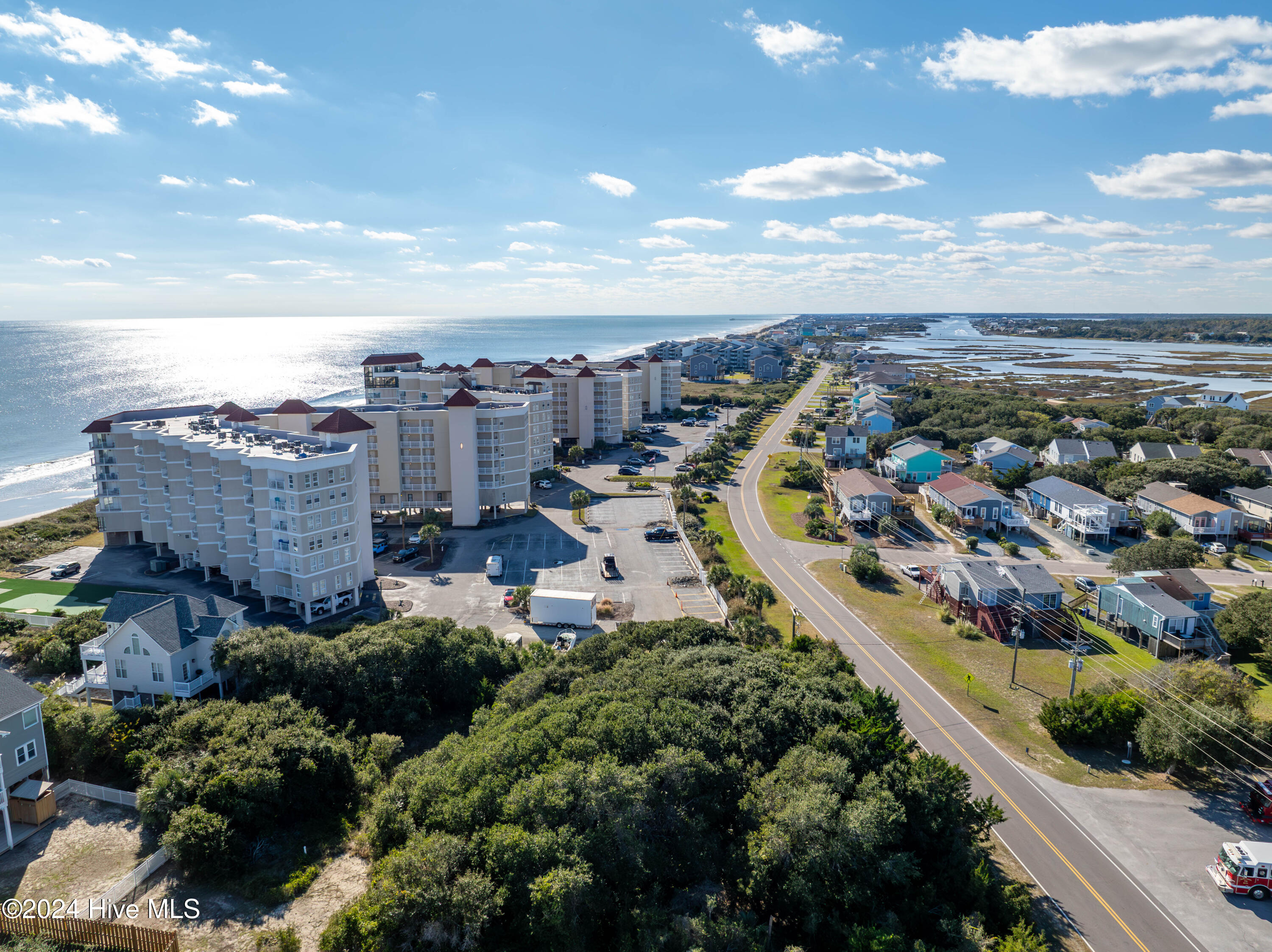 2048 New River Inlet Road Property Photo 5
