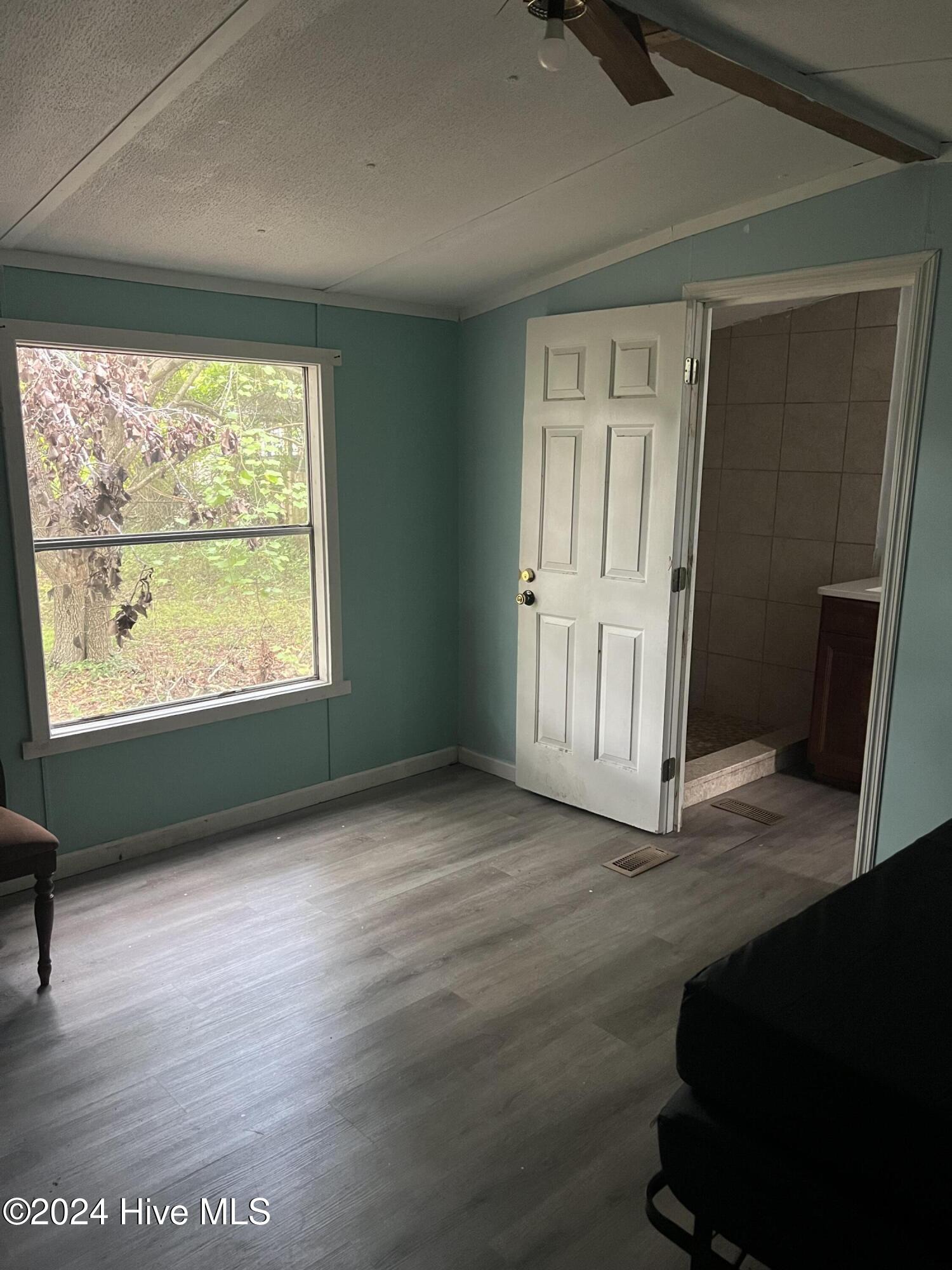 1883 Silent Grove Avenue Property Photo 9