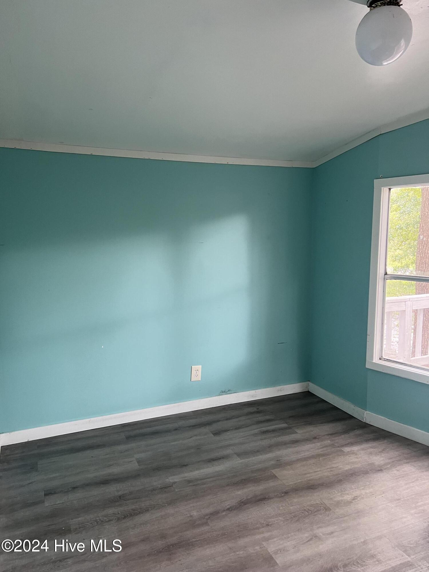 1883 Silent Grove Avenue Property Photo 12
