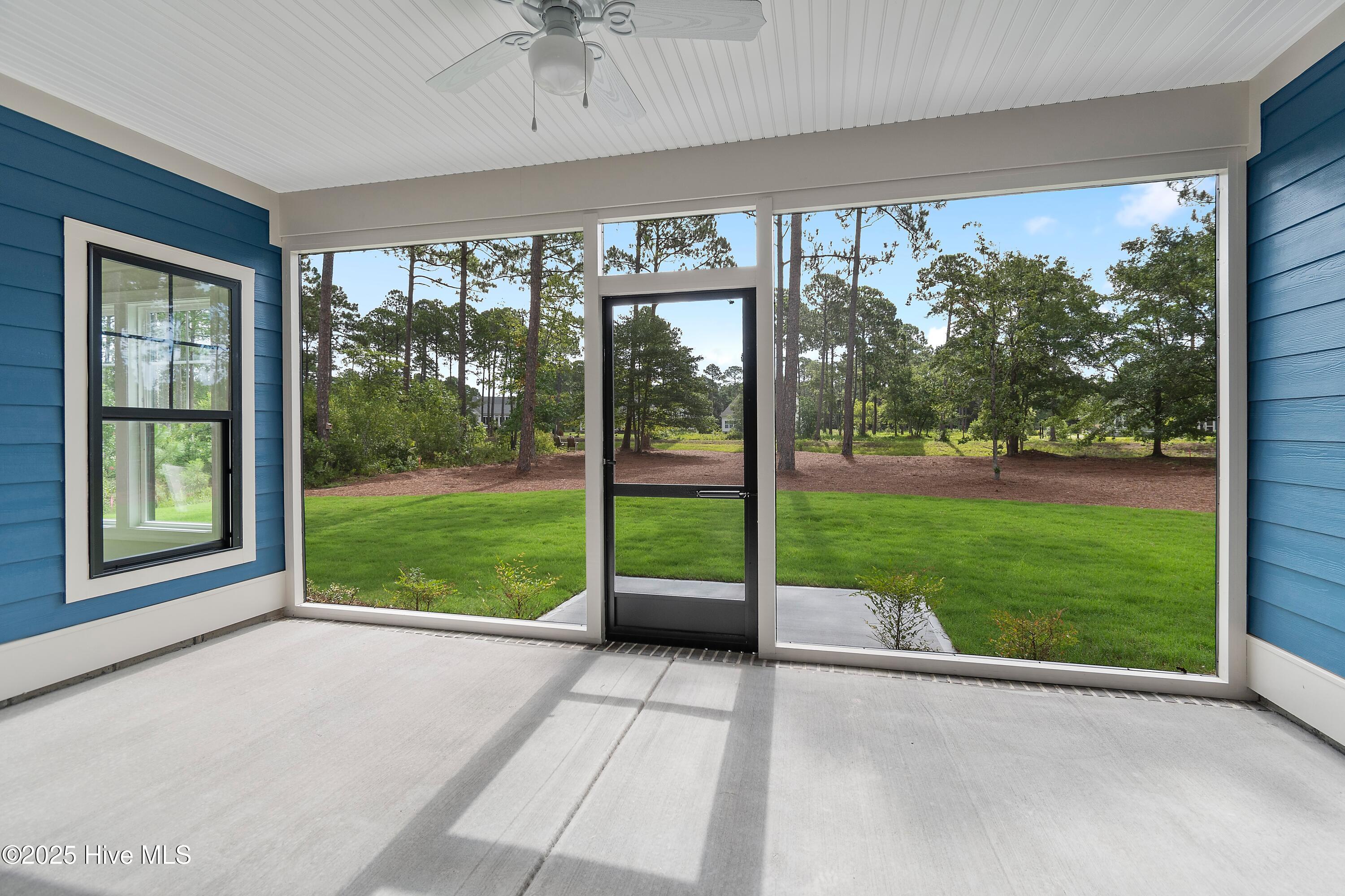 668 Breezewood Drive Property Photo 20