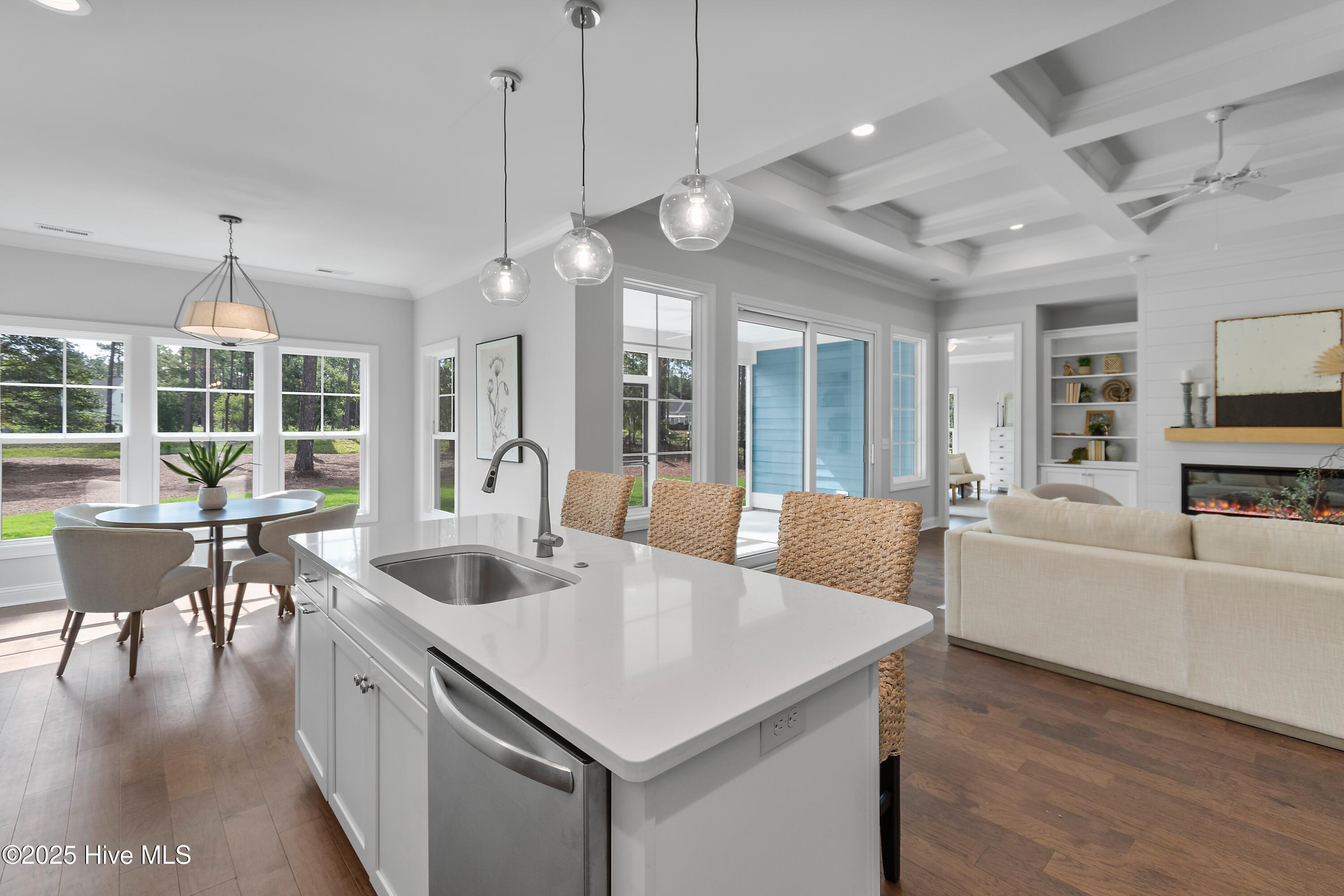 668 Breezewood Drive Property Photo 29