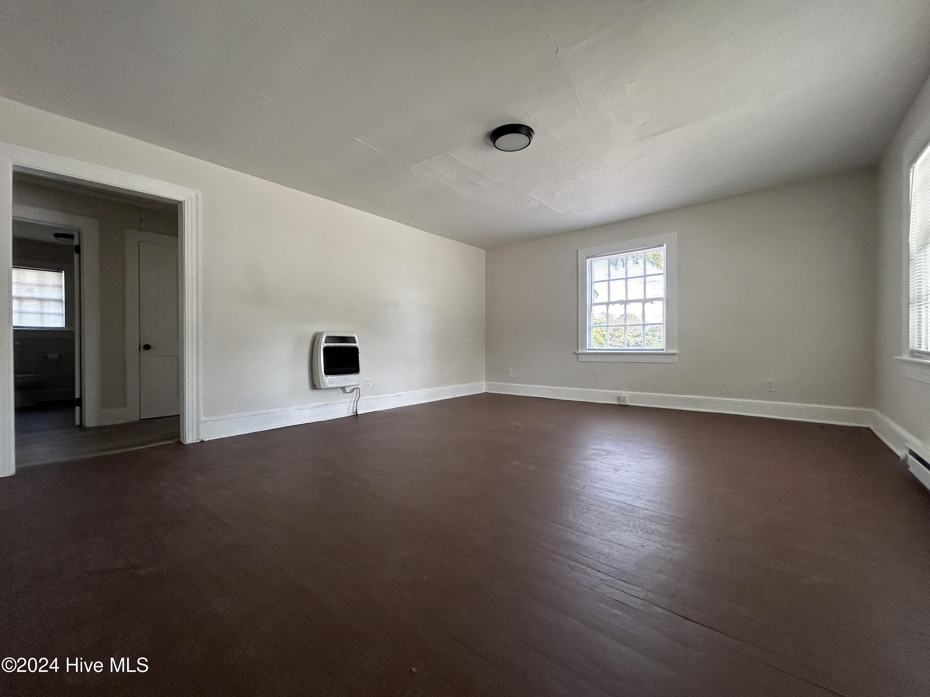 100 Howell Street Property Photo 10