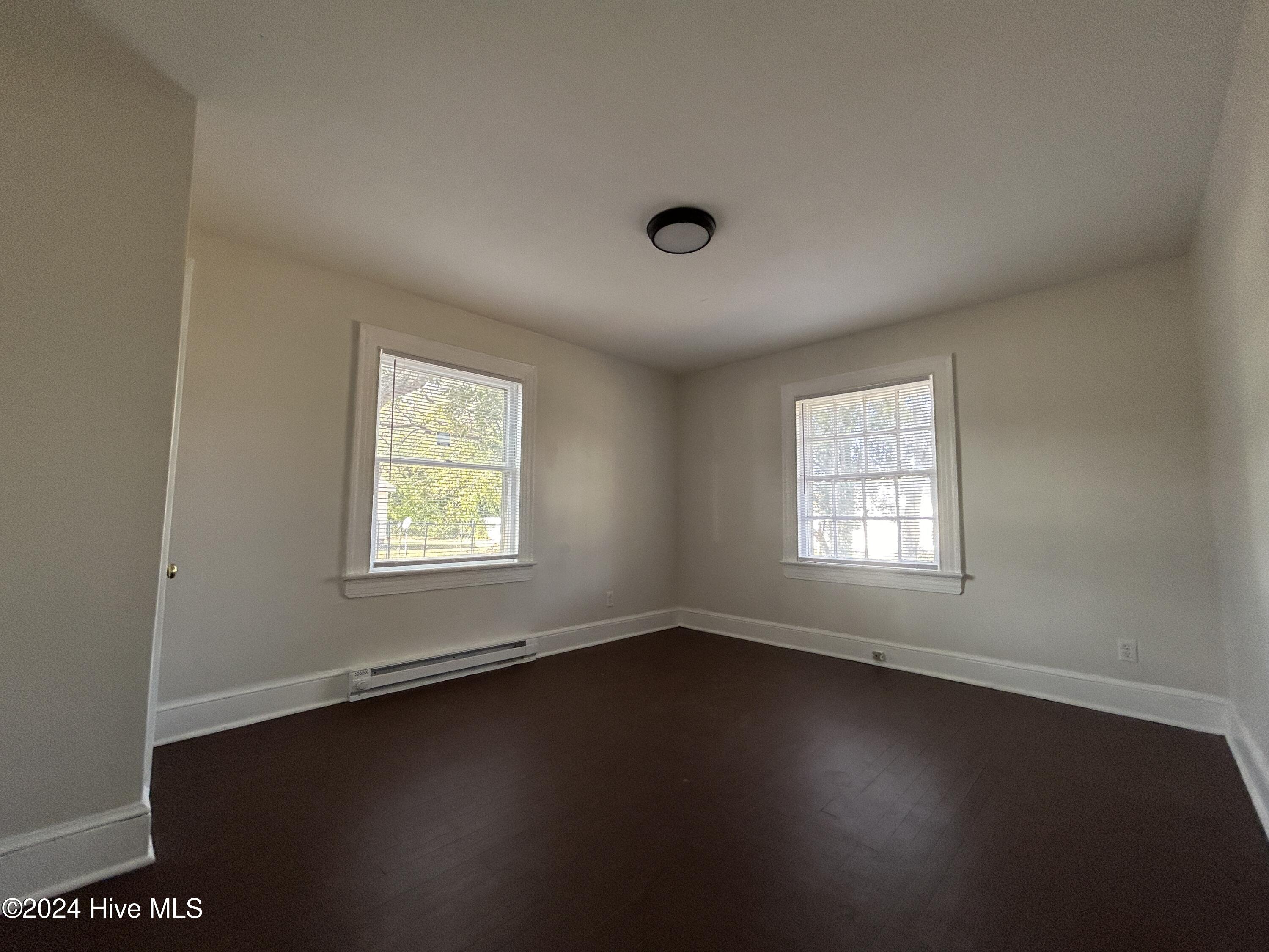 100 Howell Street Property Photo 12