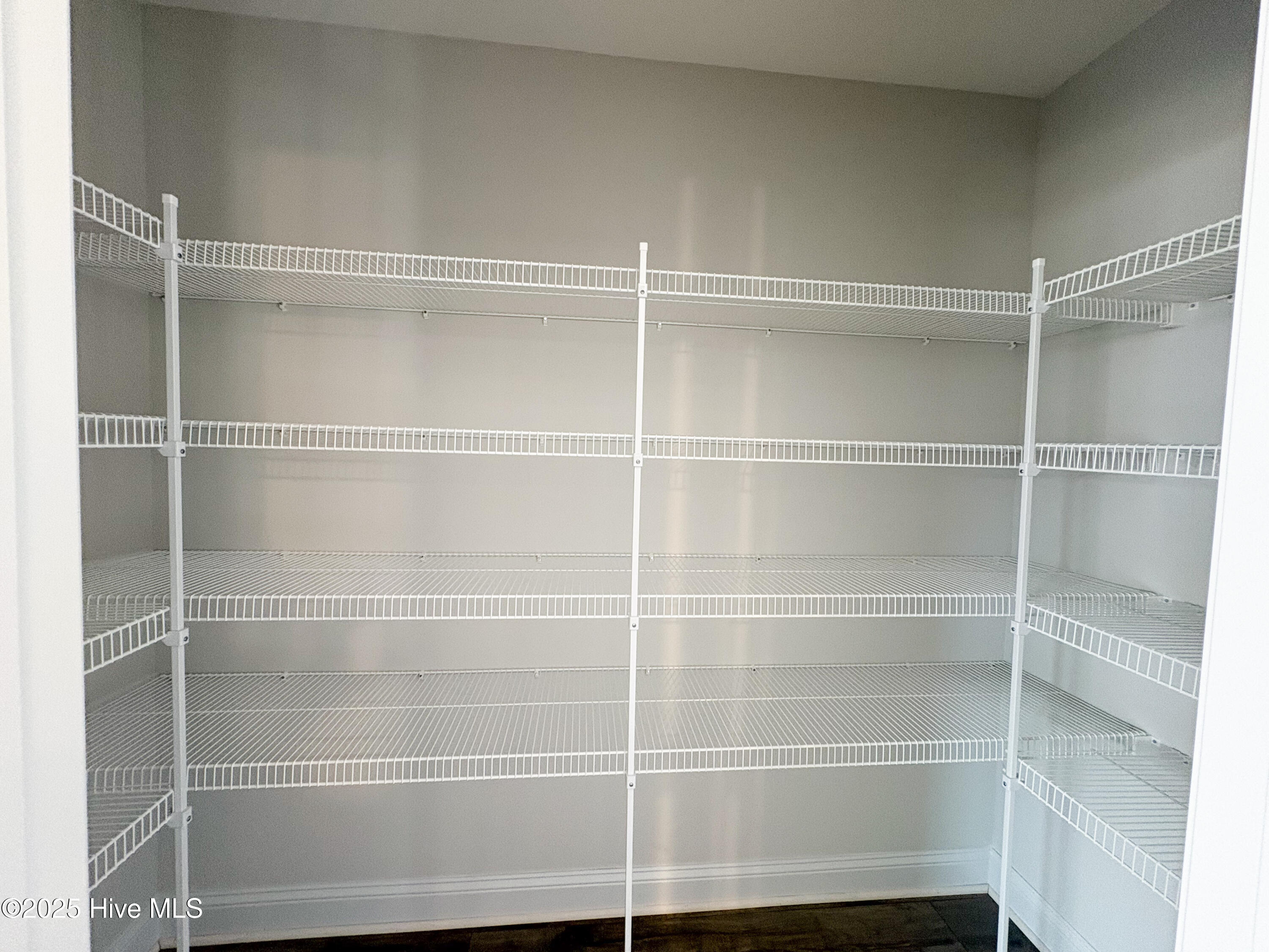706 Ellabond Street Property Photo 11