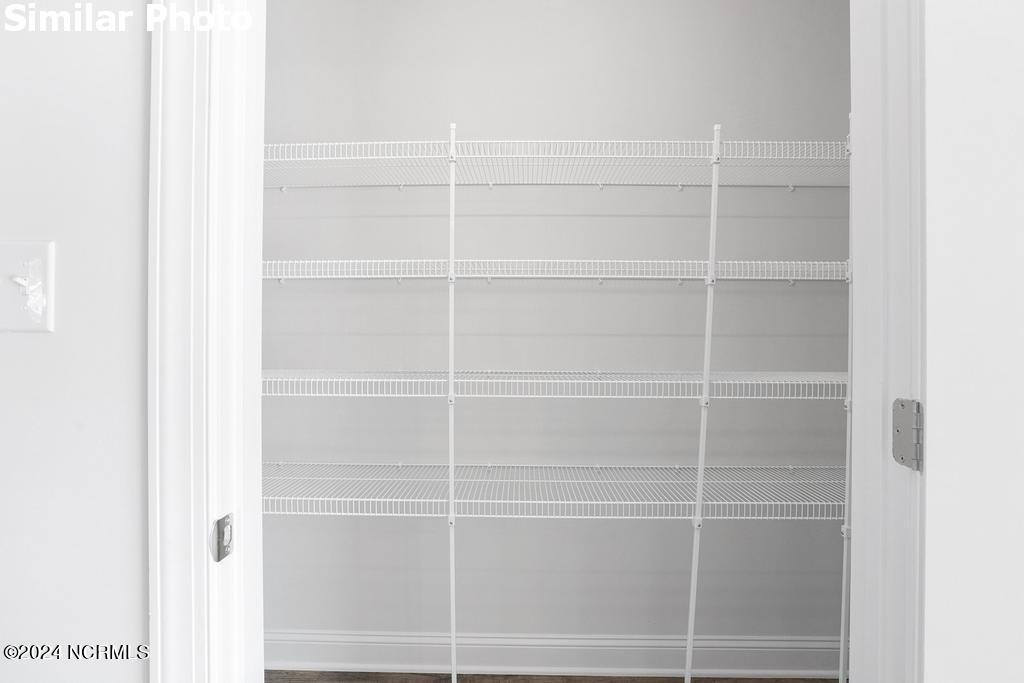 706 Ellabond Street Property Photo 29