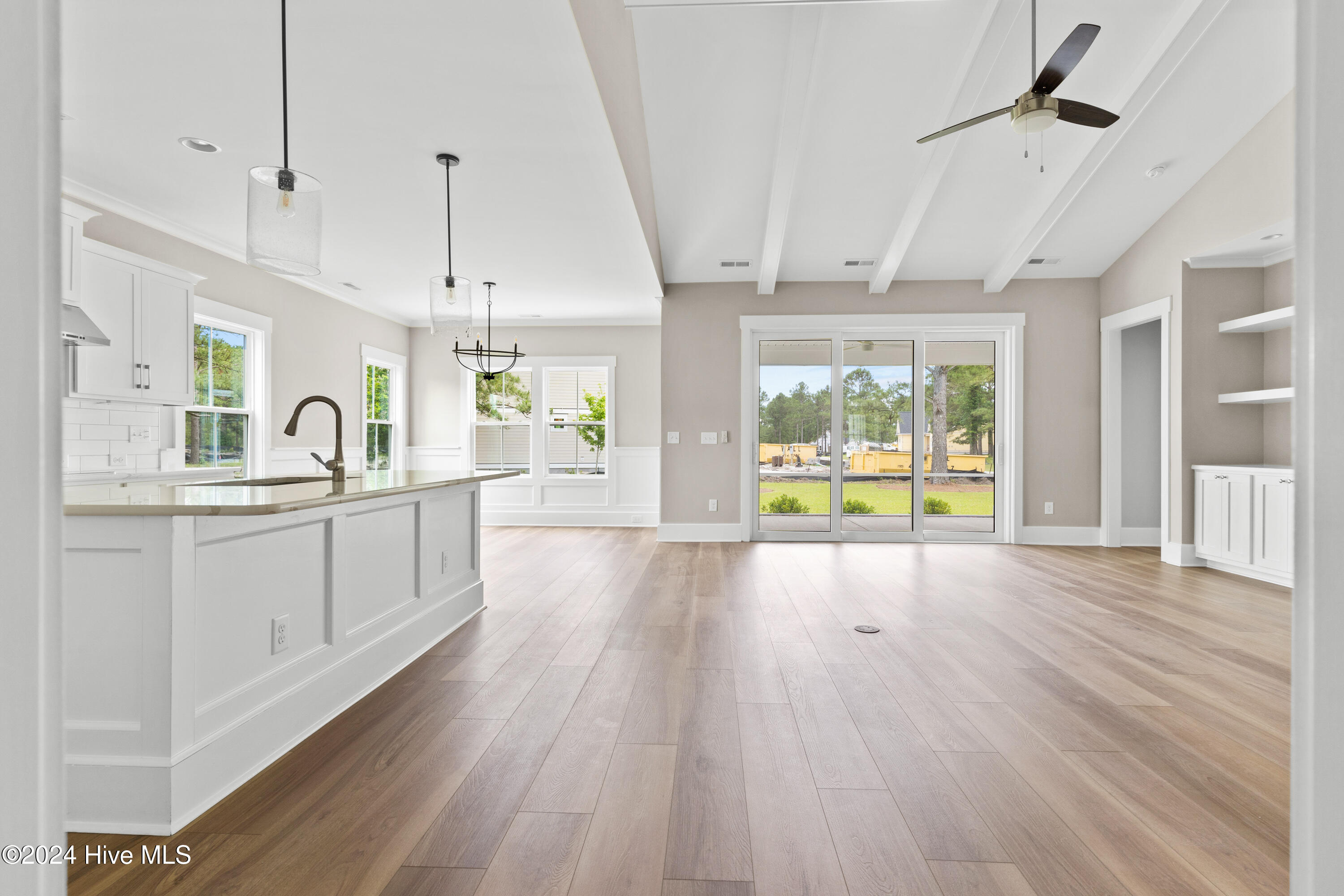 1011 Mayfair Way Property Photo 10