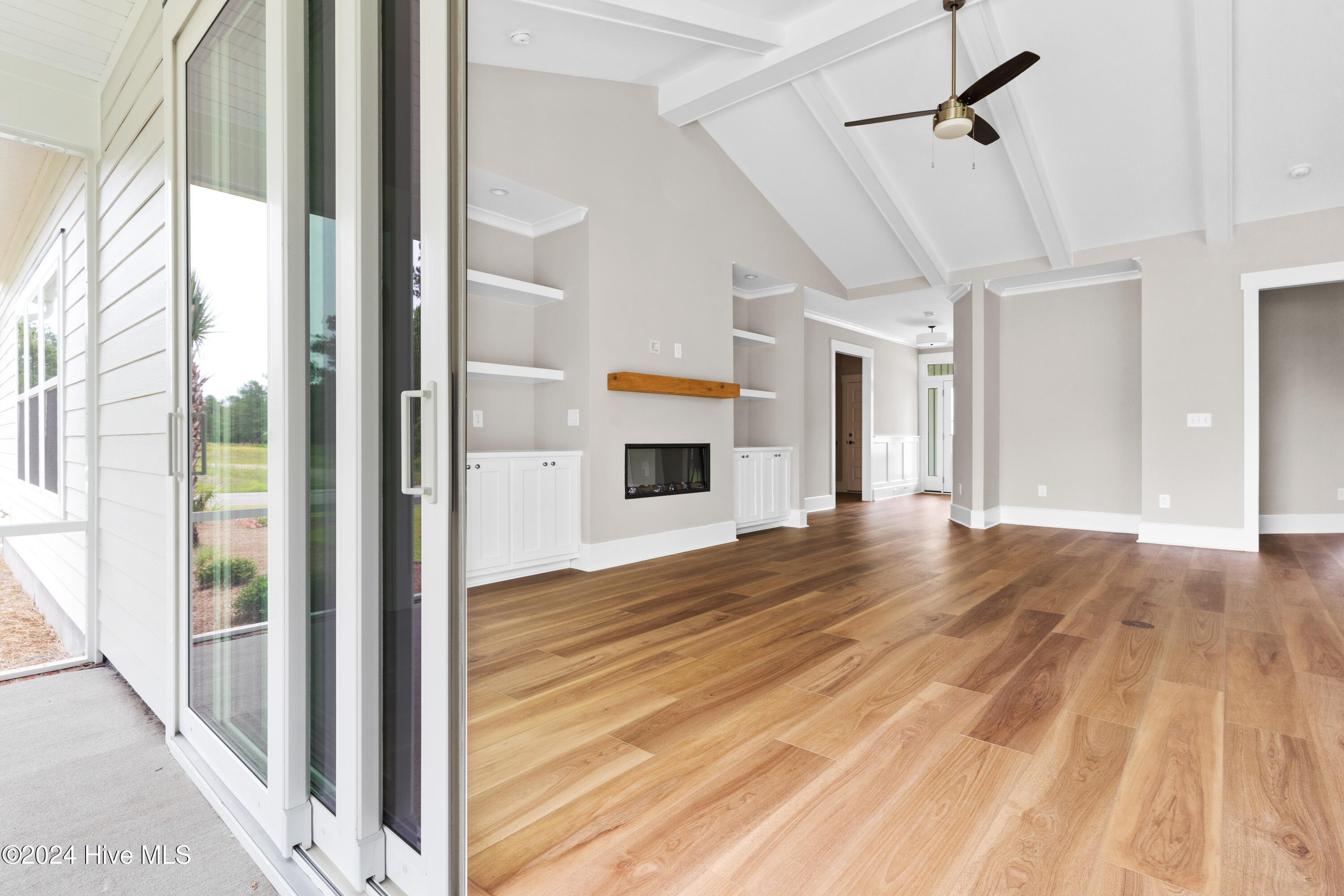 1011 Mayfair Way Property Photo 12