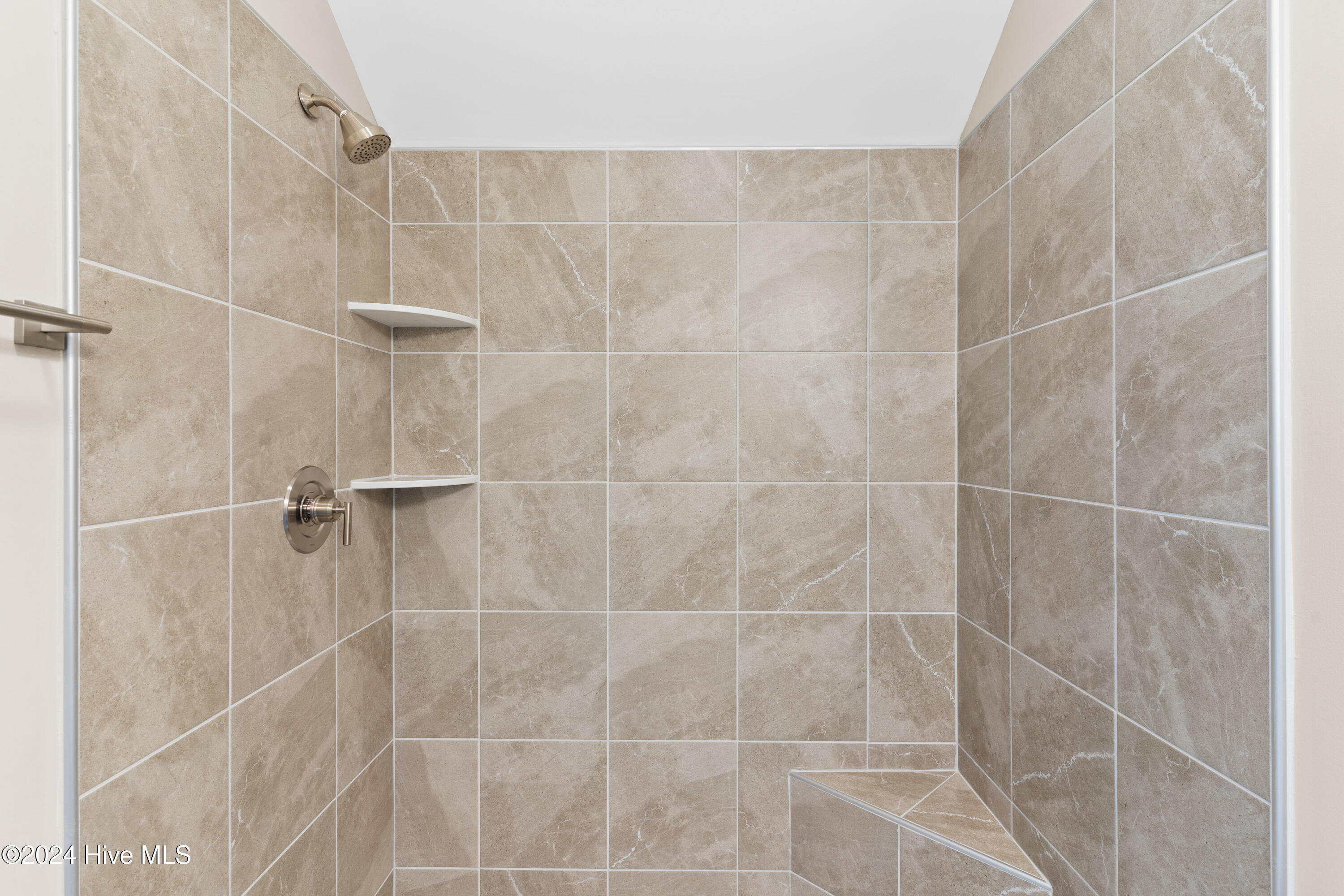 1011 Mayfair Way Property Photo 33
