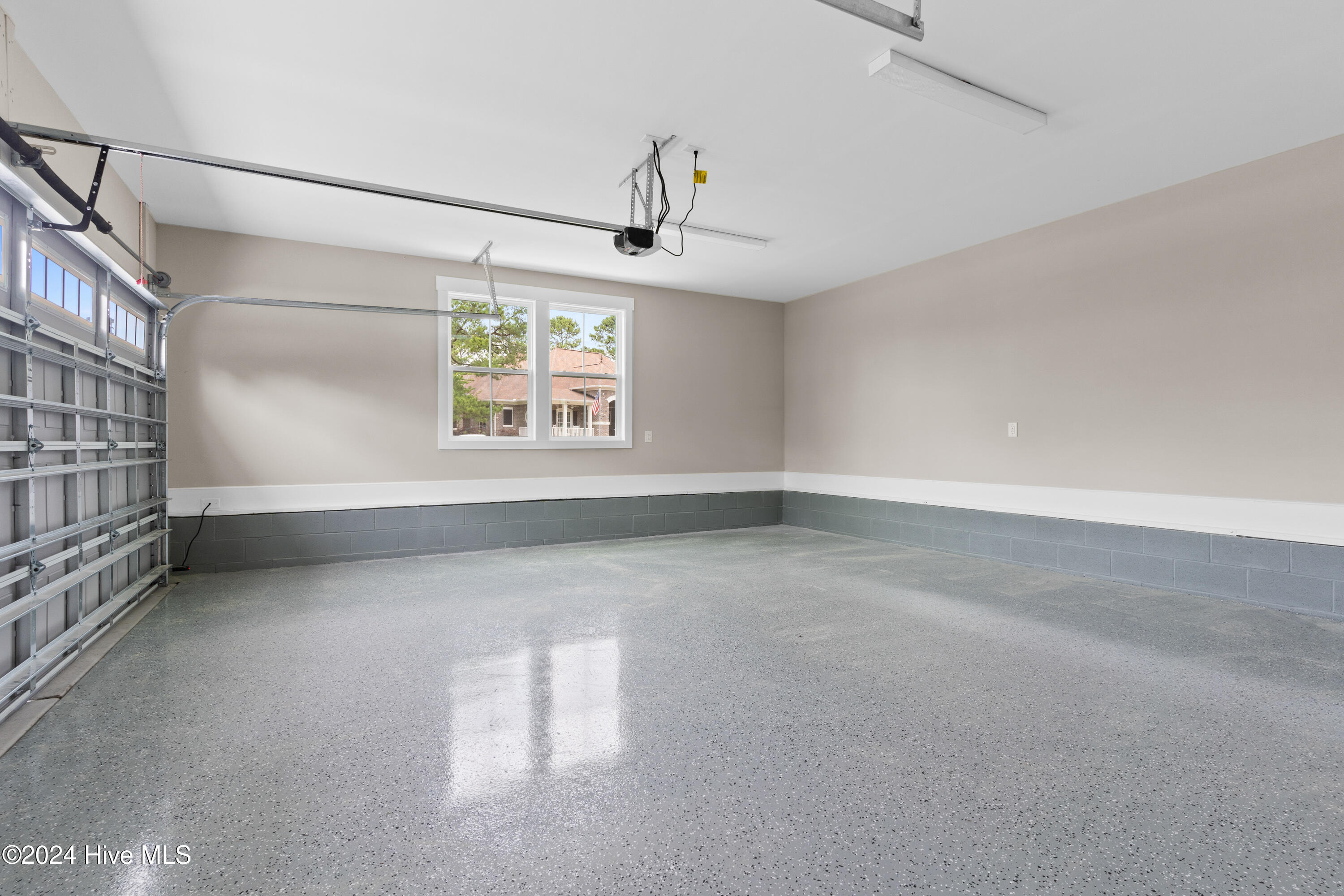 1011 Mayfair Way Property Photo 39