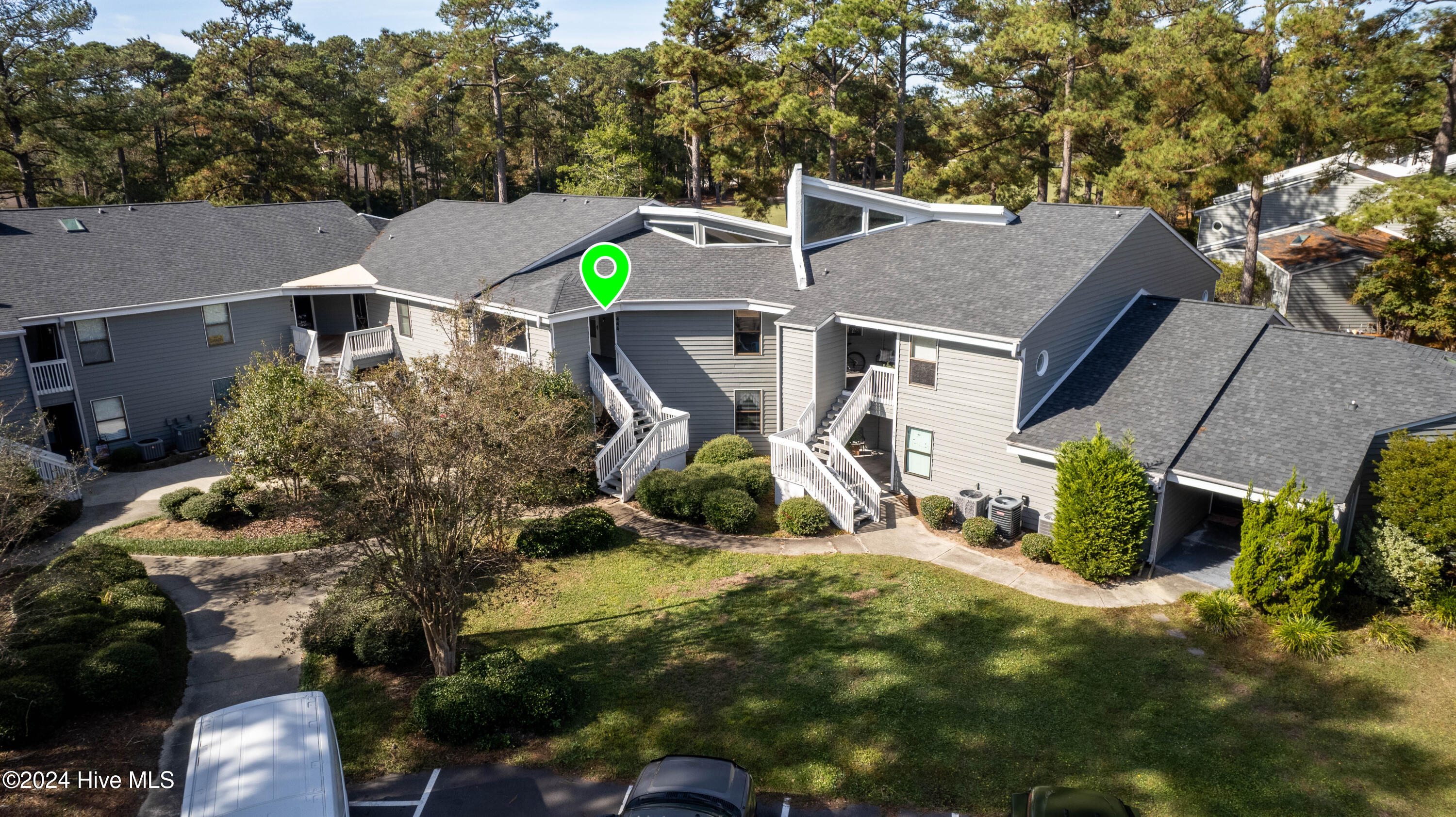724 Azalea Drive 444 Property Photo 2
