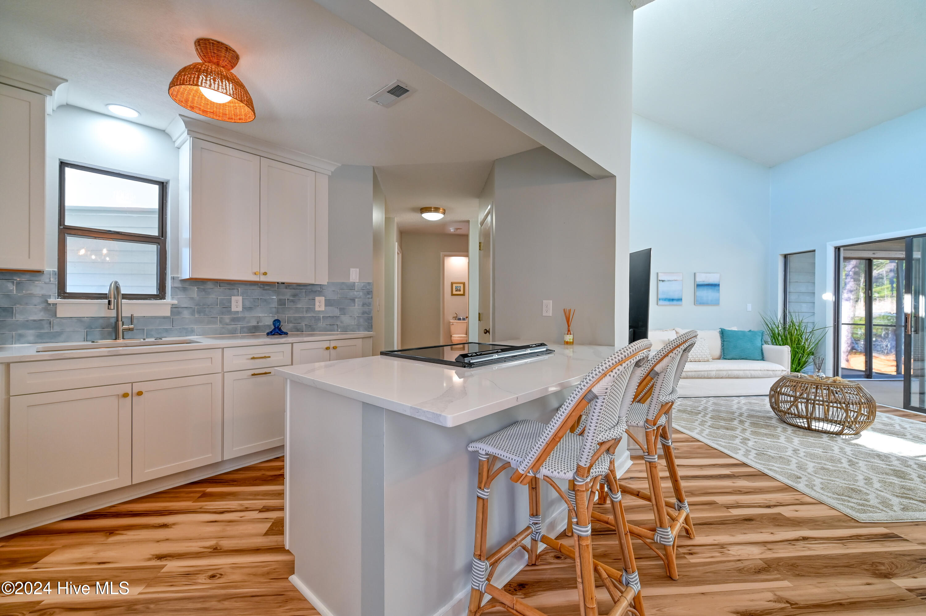 724 Azalea Drive 444 Property Photo 10