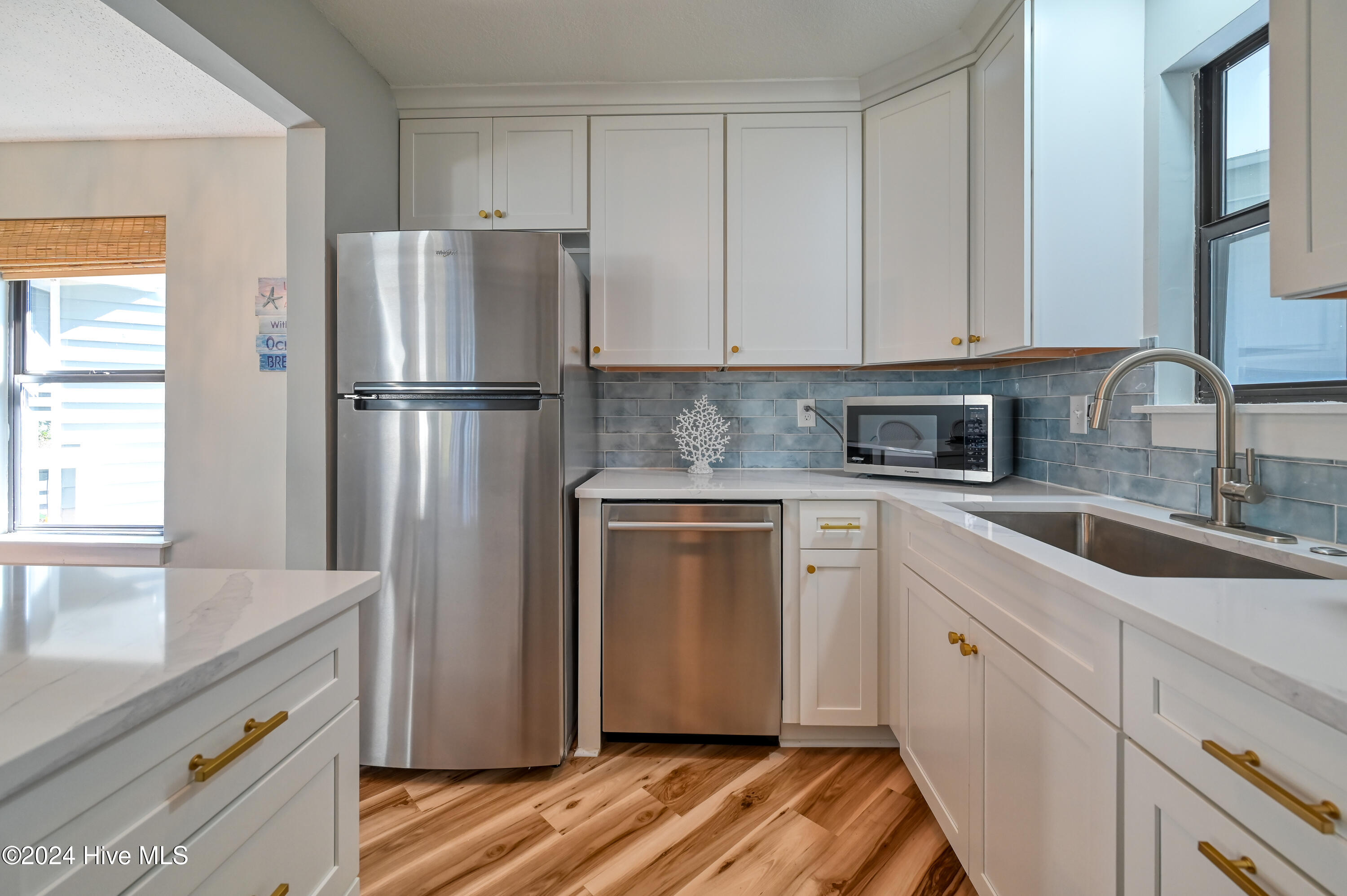 724 Azalea Drive 444 Property Photo 12