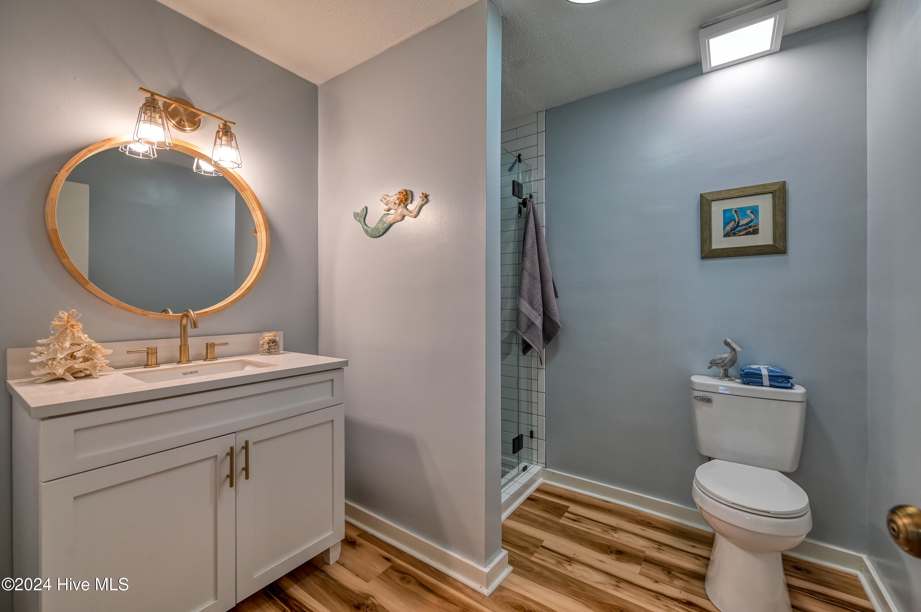 724 Azalea Drive 444 Property Photo 14