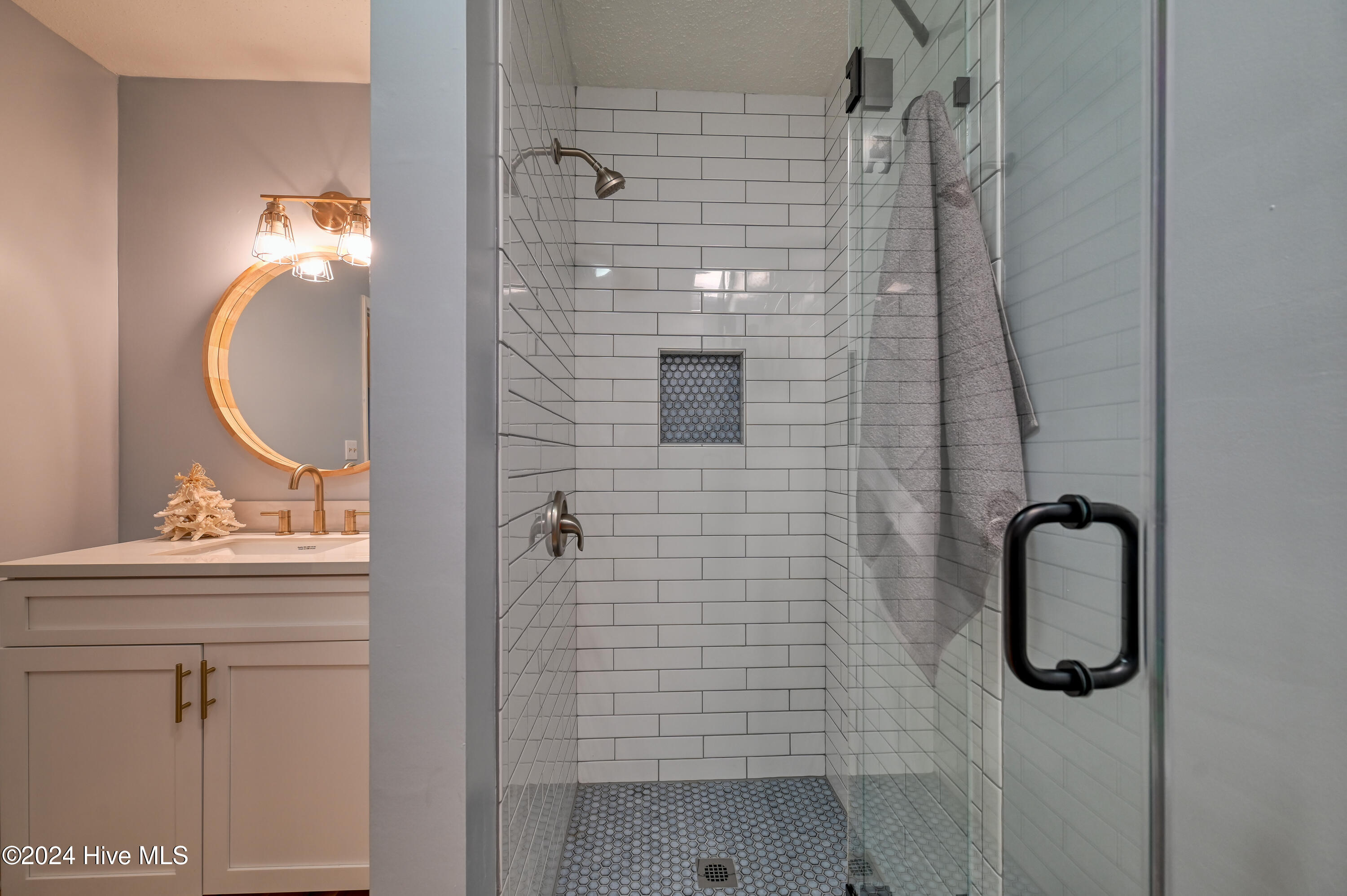 724 Azalea Drive 444 Property Photo 15