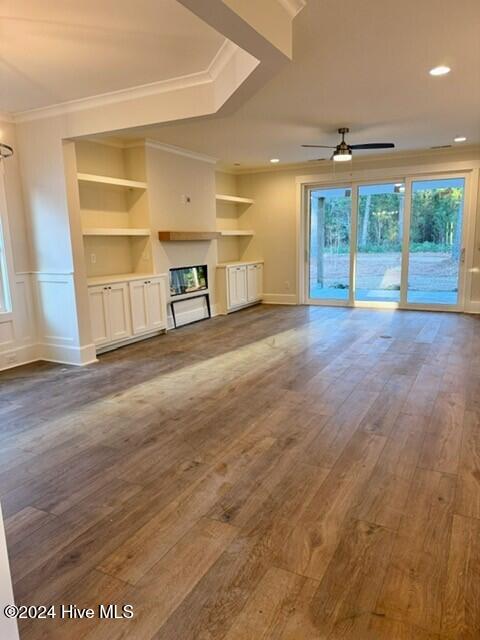 1023 Mayfair Way Property Photo 8