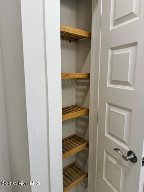 1023 Mayfair Way Property Photo 19