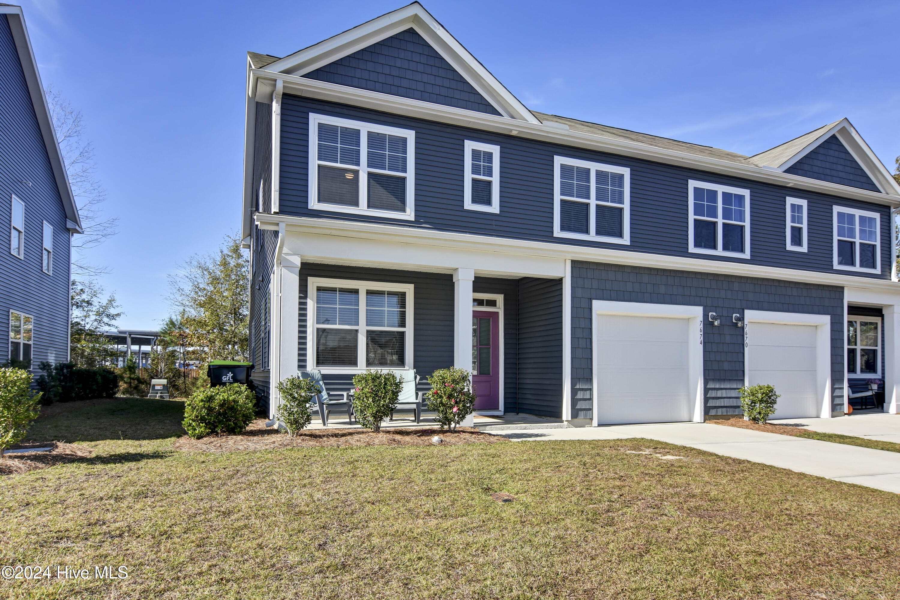 7674 Knightbell Circle Property Photo 2