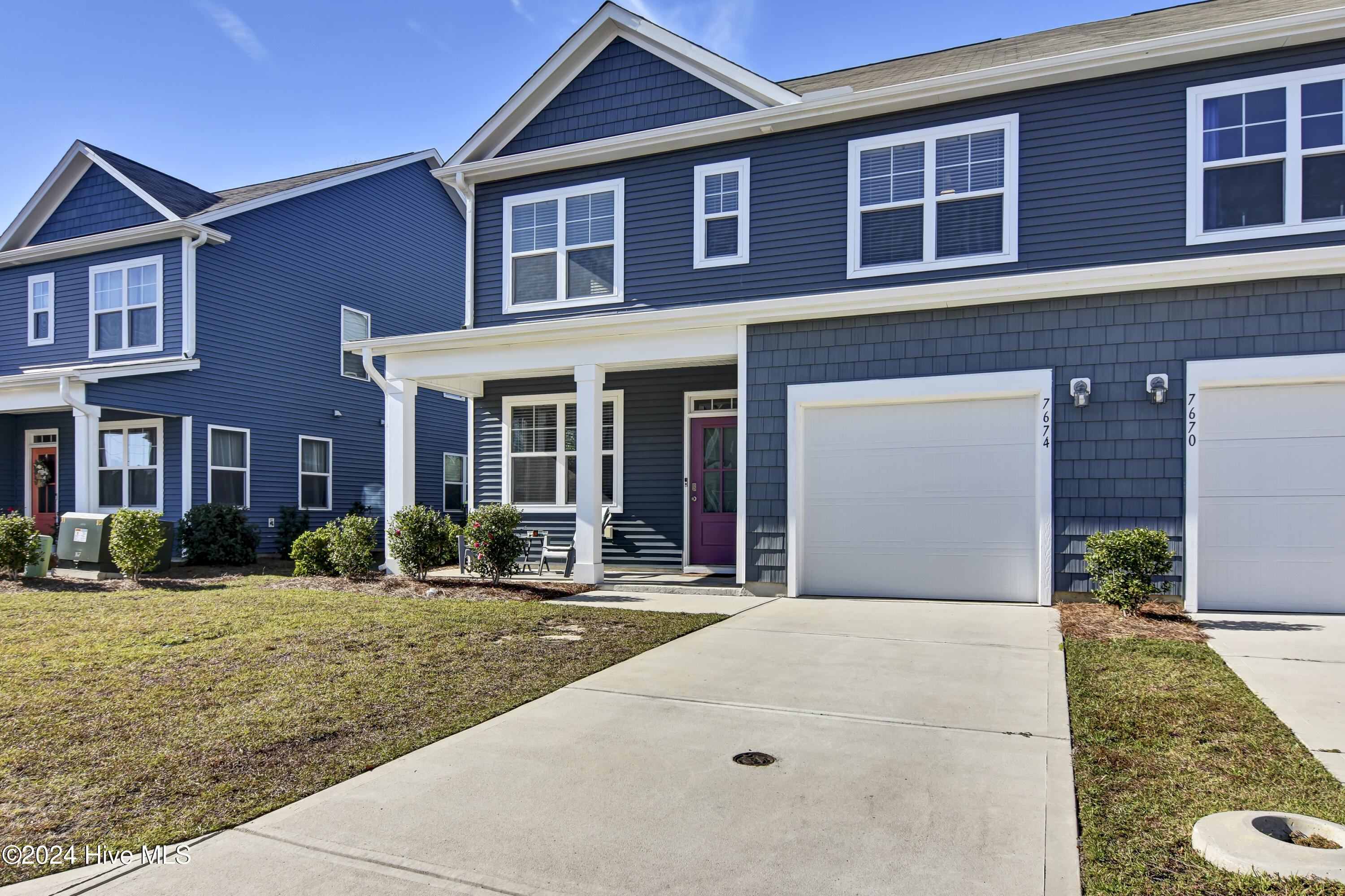 7674 Knightbell Circle Property Photo 3