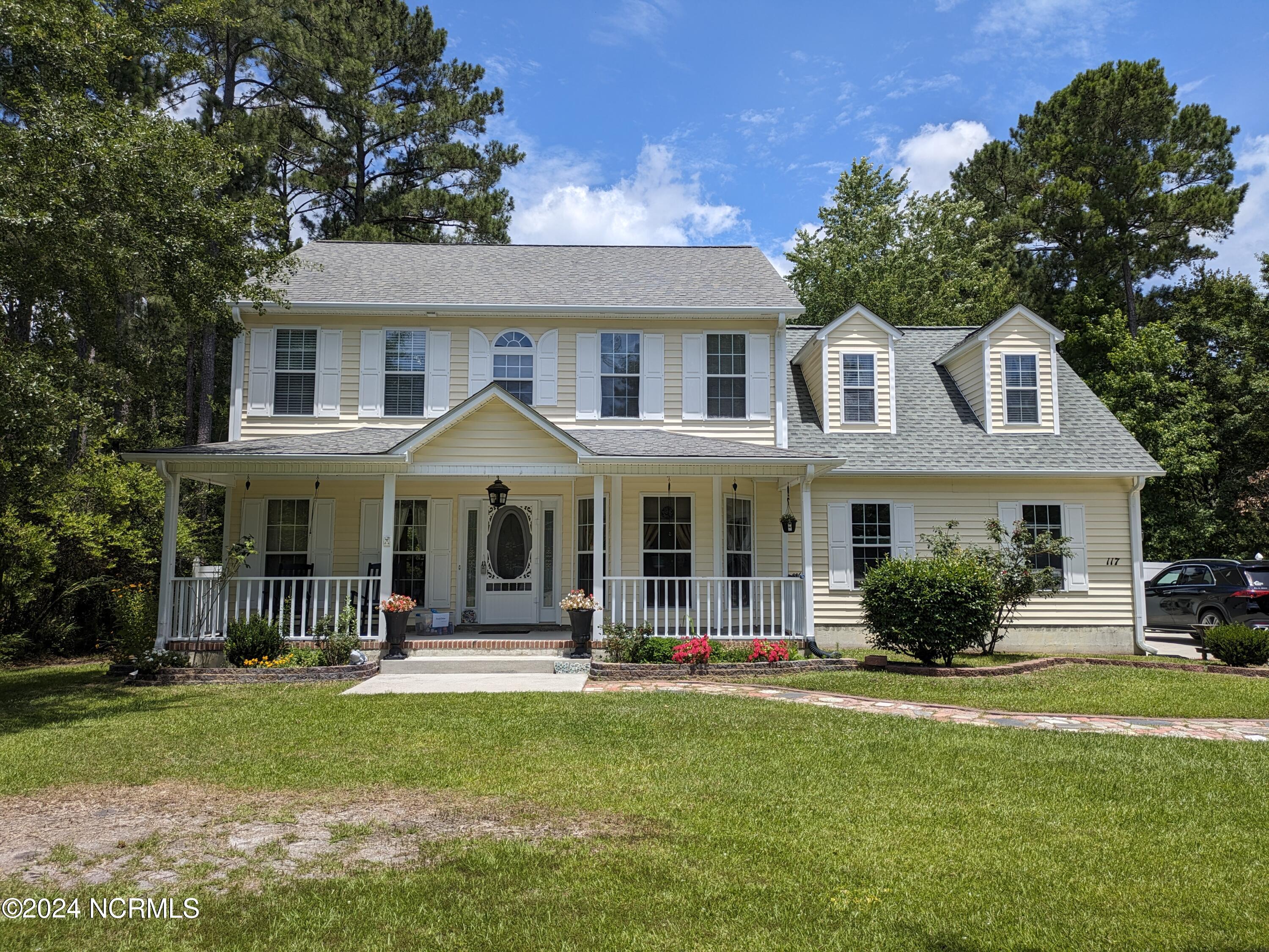117 Longwood Drive Property Photo 1