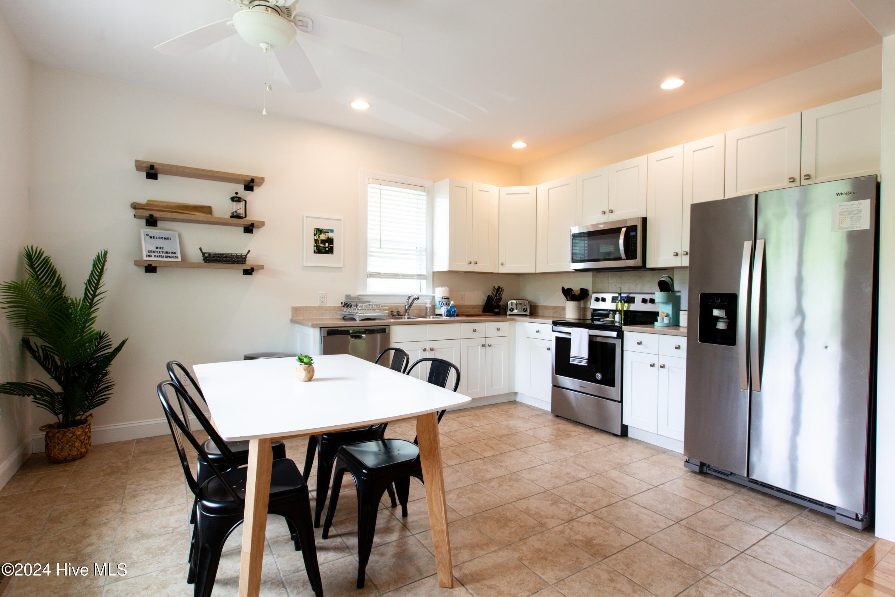 234 Jay Street Property Photo 9