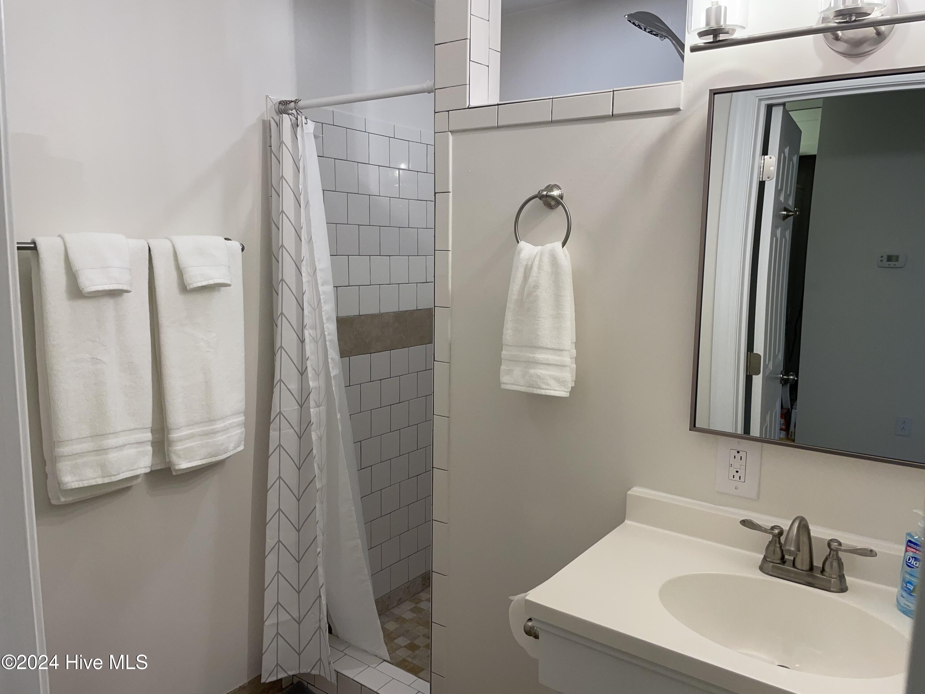 234 Jay Street Property Photo 24
