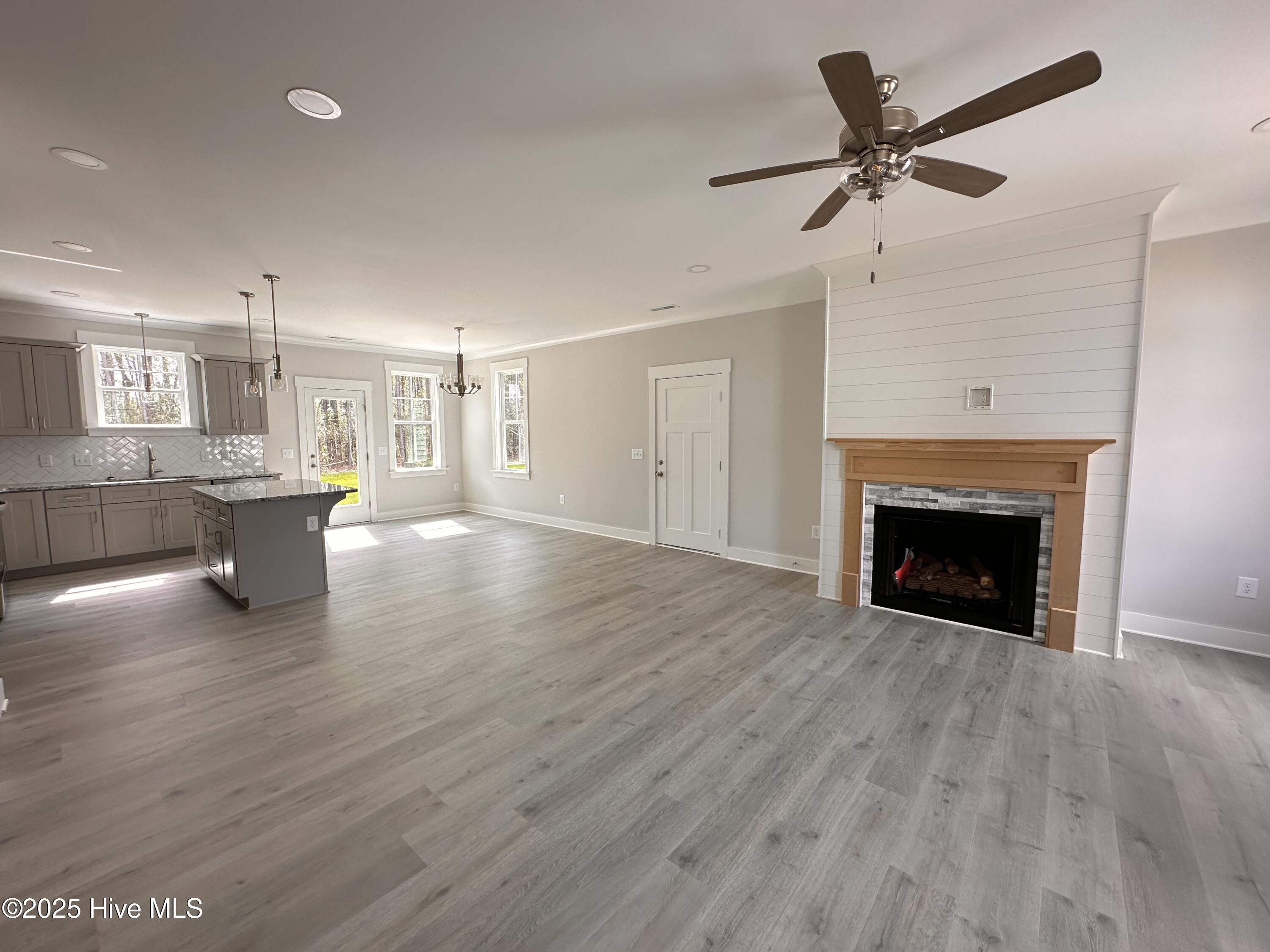 39 N Rowsham Place Property Photo 2