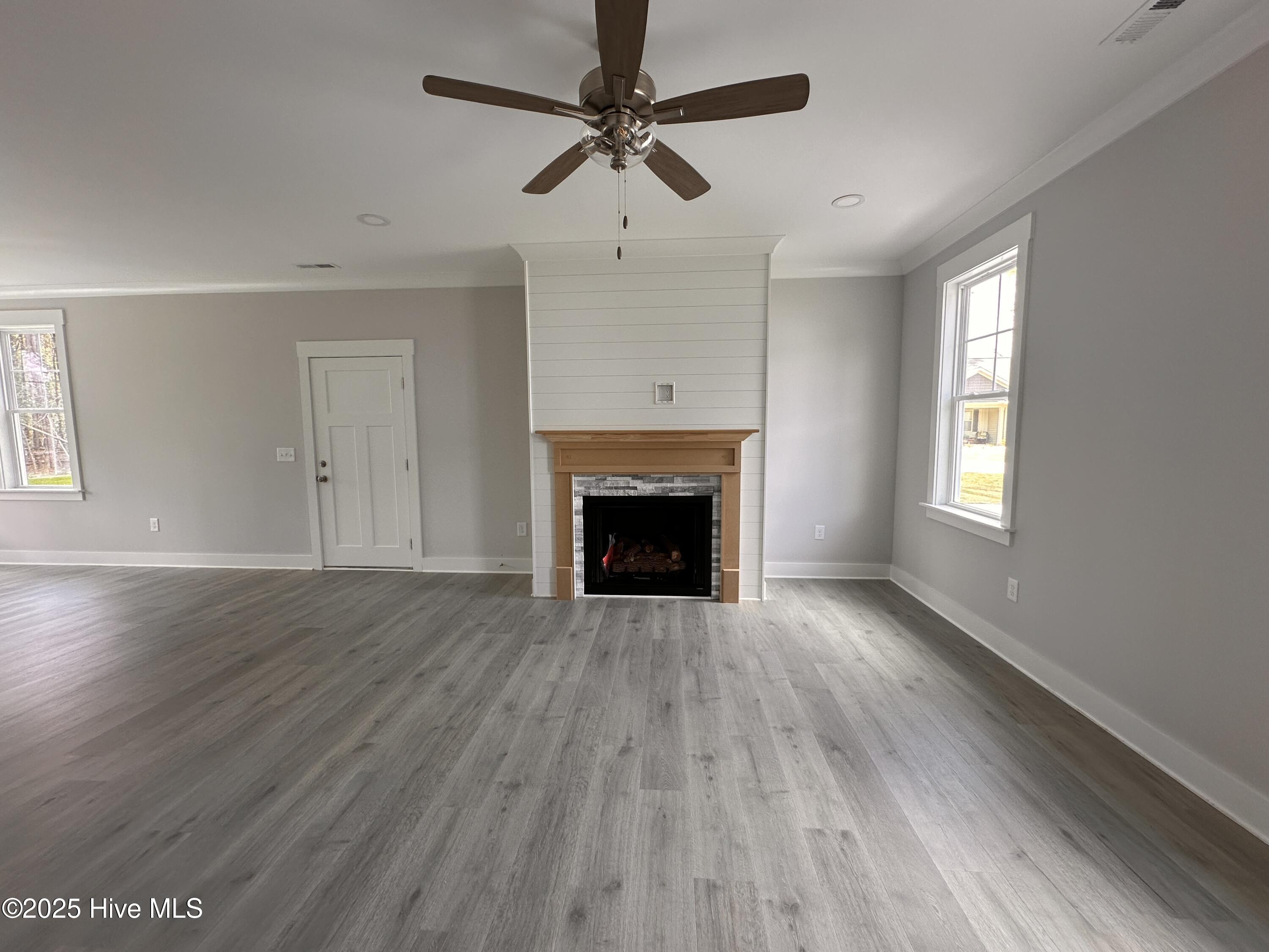 39 N Rowsham Place Property Photo 3