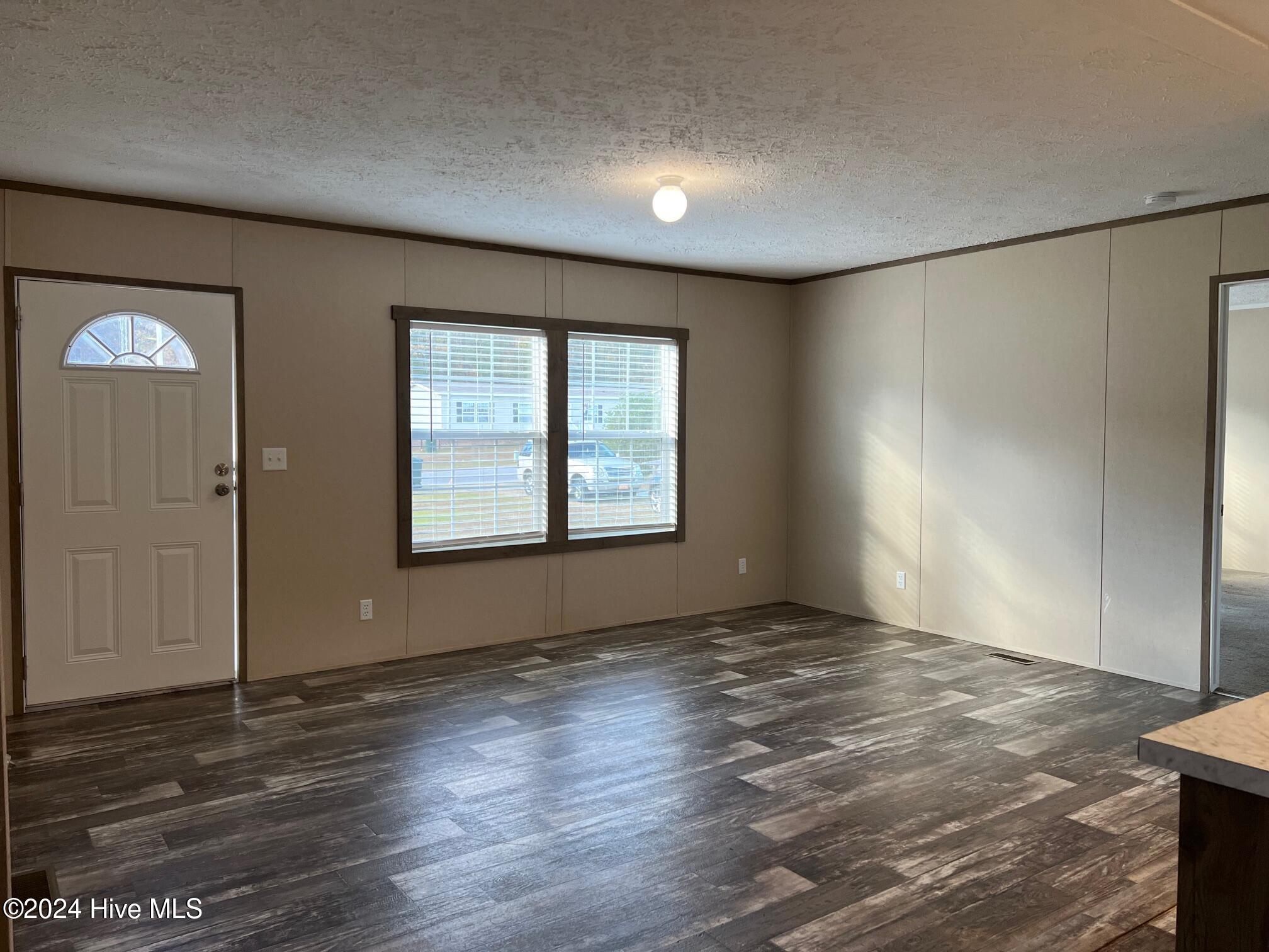 387 Hales Branch Drive Property Photo 9