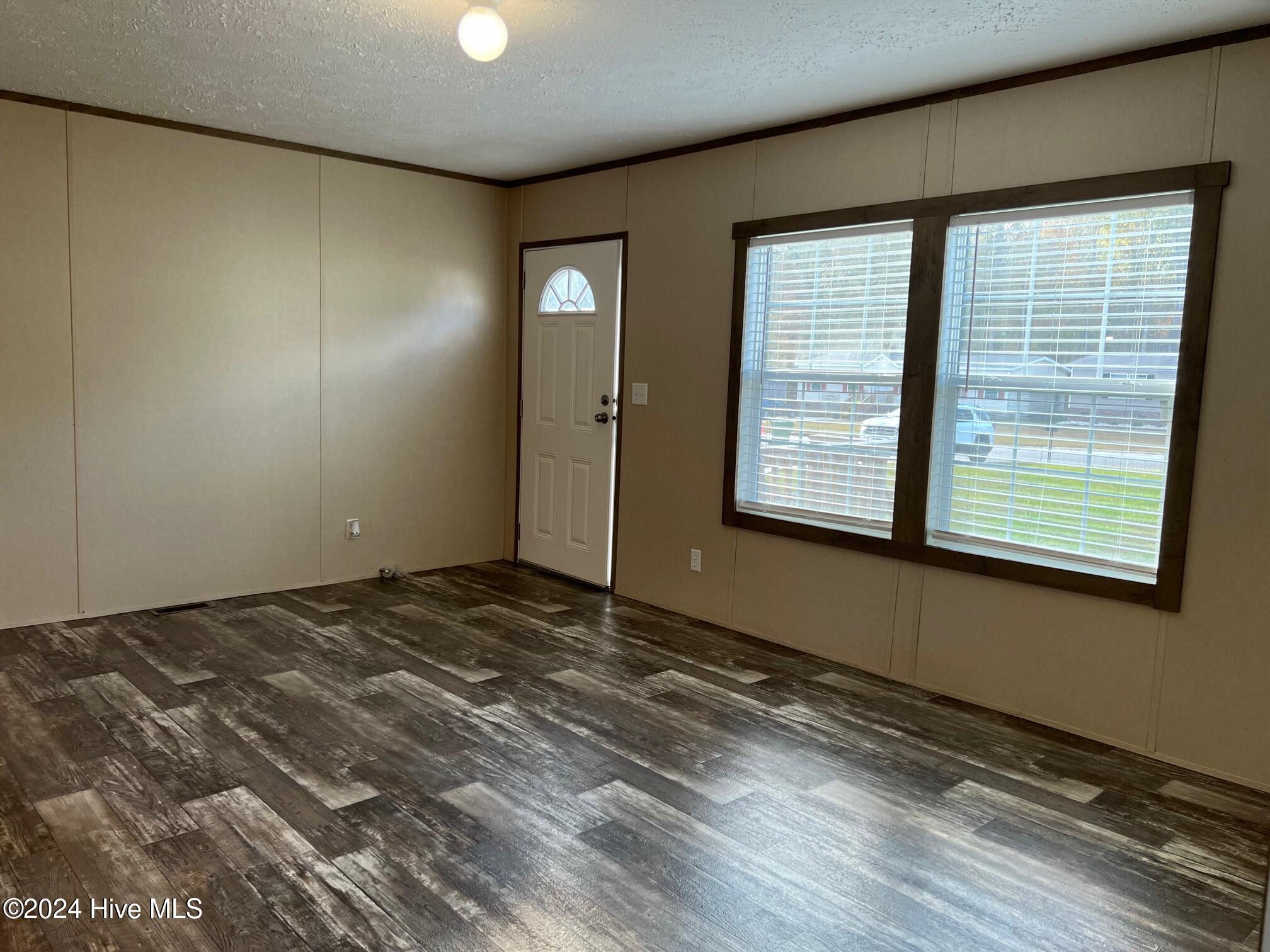 387 Hales Branch Drive Property Photo 10