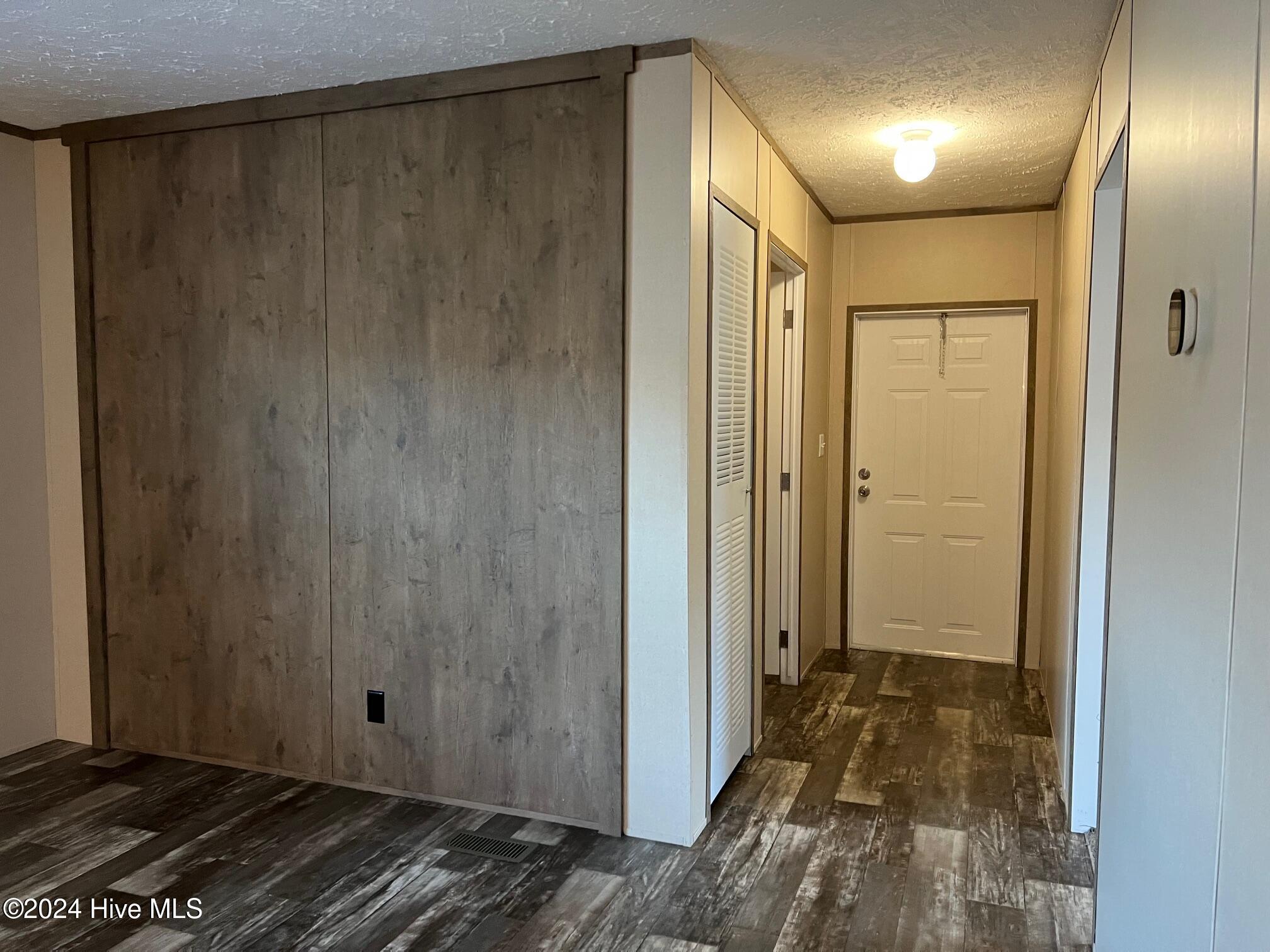387 Hales Branch Drive Property Photo 16