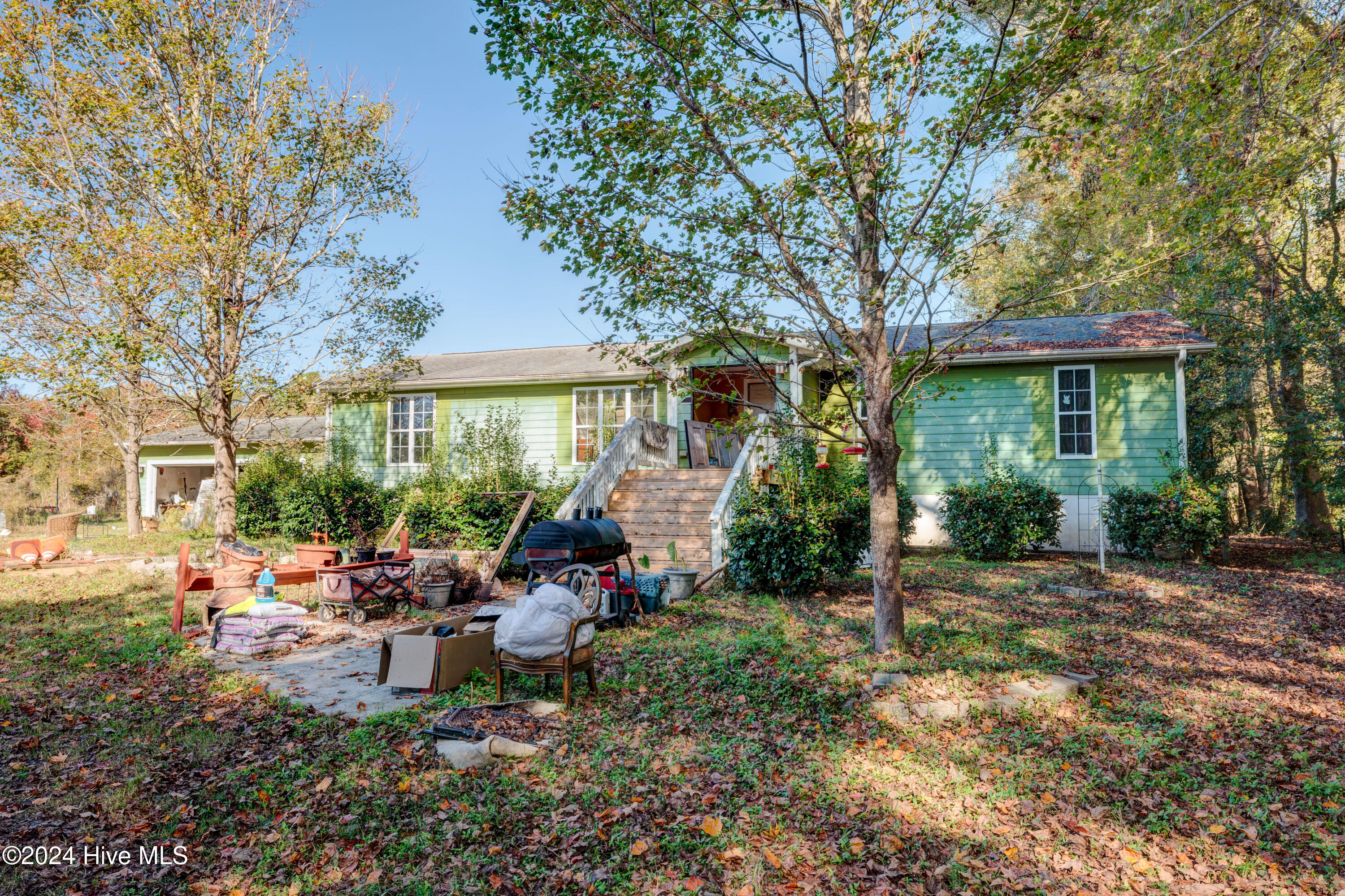 6609 Murrayville Road Property Photo 4