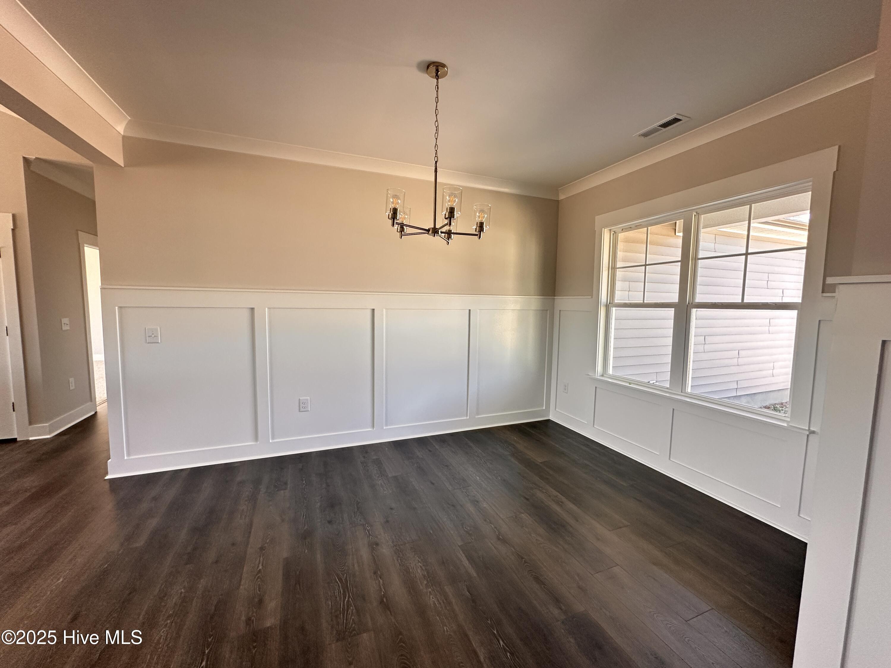 32 Tanseyleaf Drive Property Photo 3