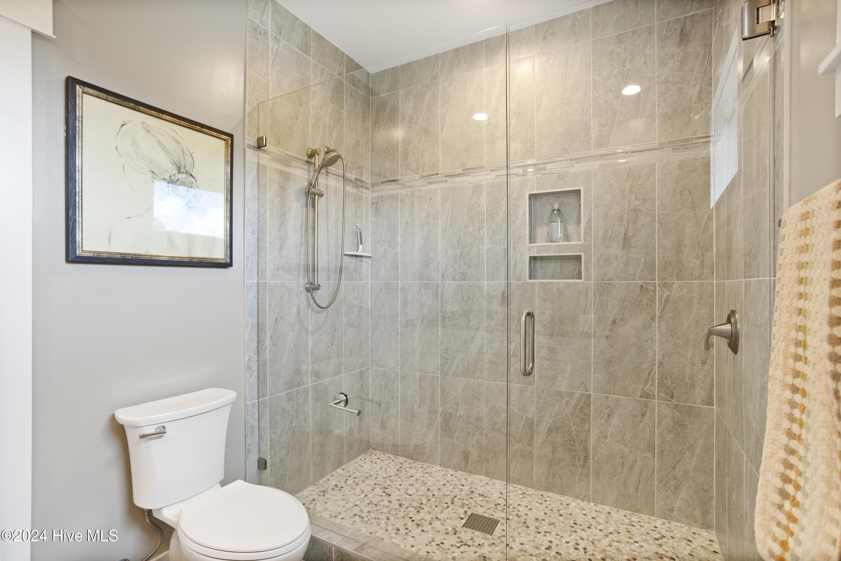 304 Birmingham Avenue Unit 2 Property Photo 24
