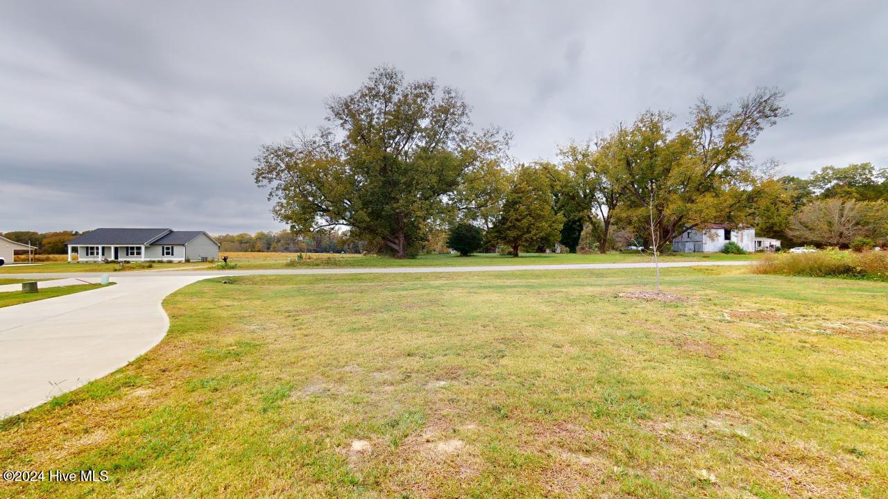 284 Swinson Drive Property Photo 4