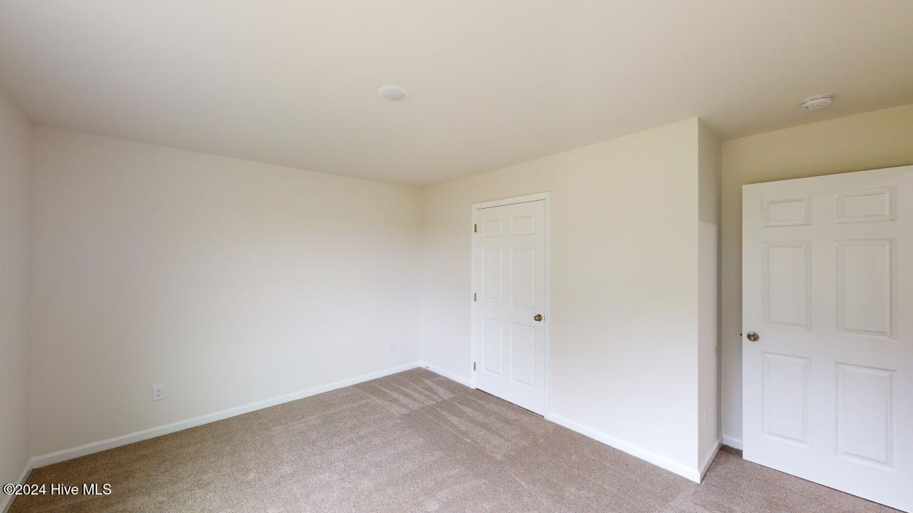 284 Swinson Drive Property Photo 10