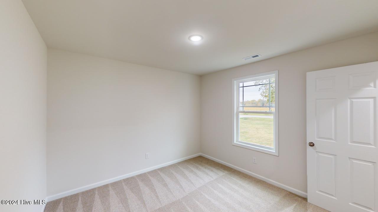 284 Swinson Drive Property Photo 17