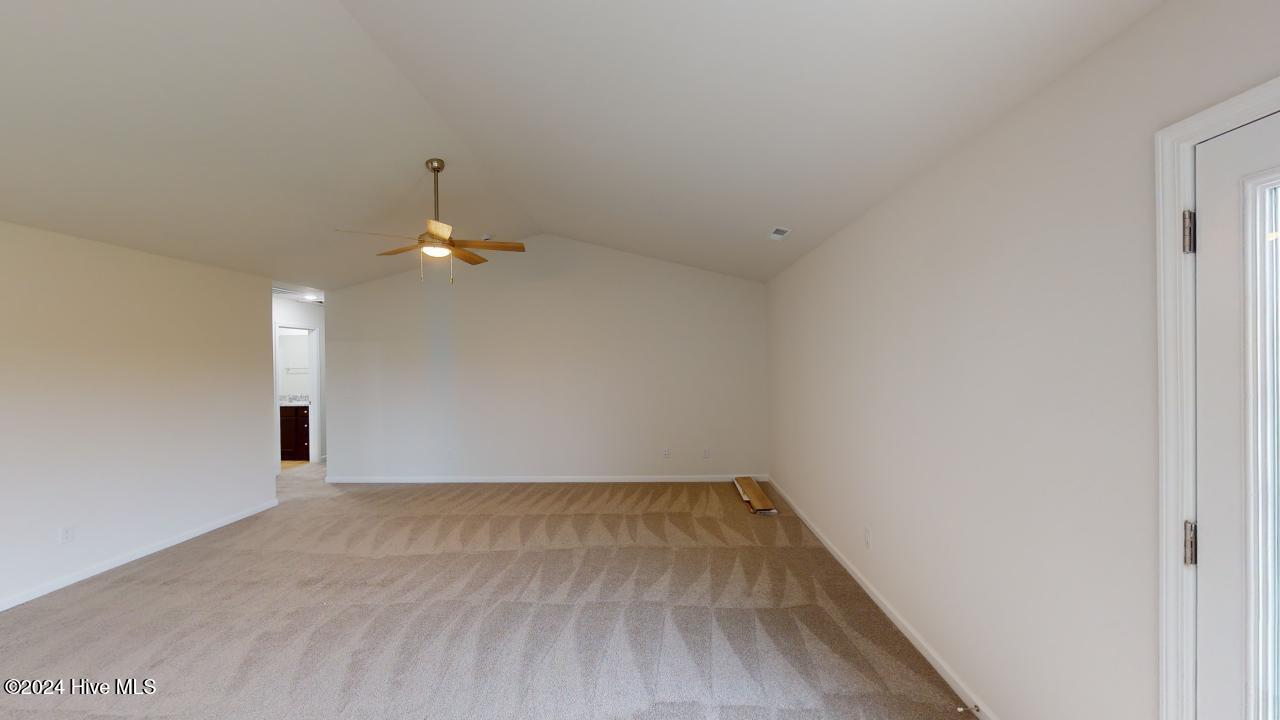 284 Swinson Drive Property Photo 21