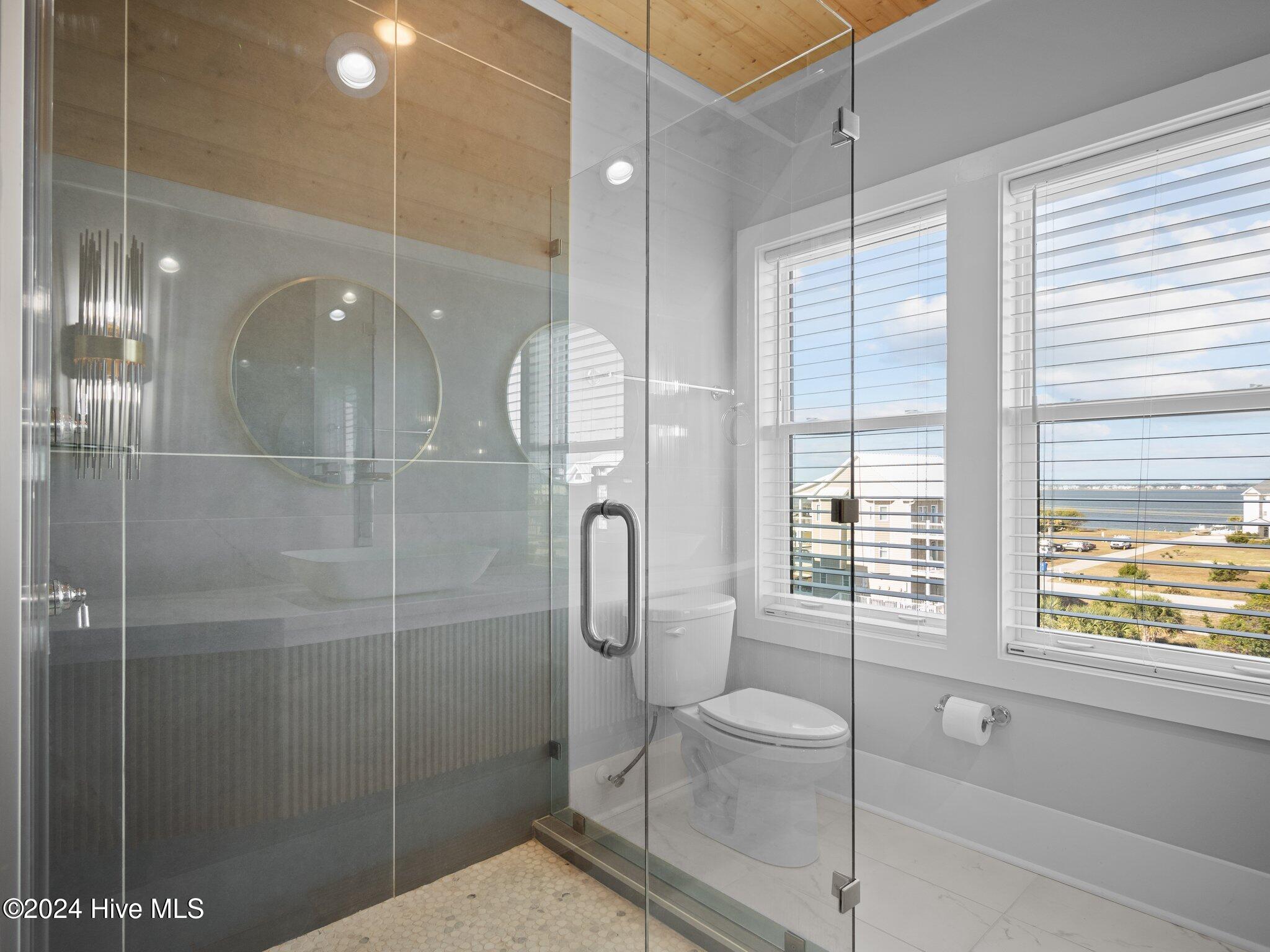 3003 Emerald Drive Property Photo 16