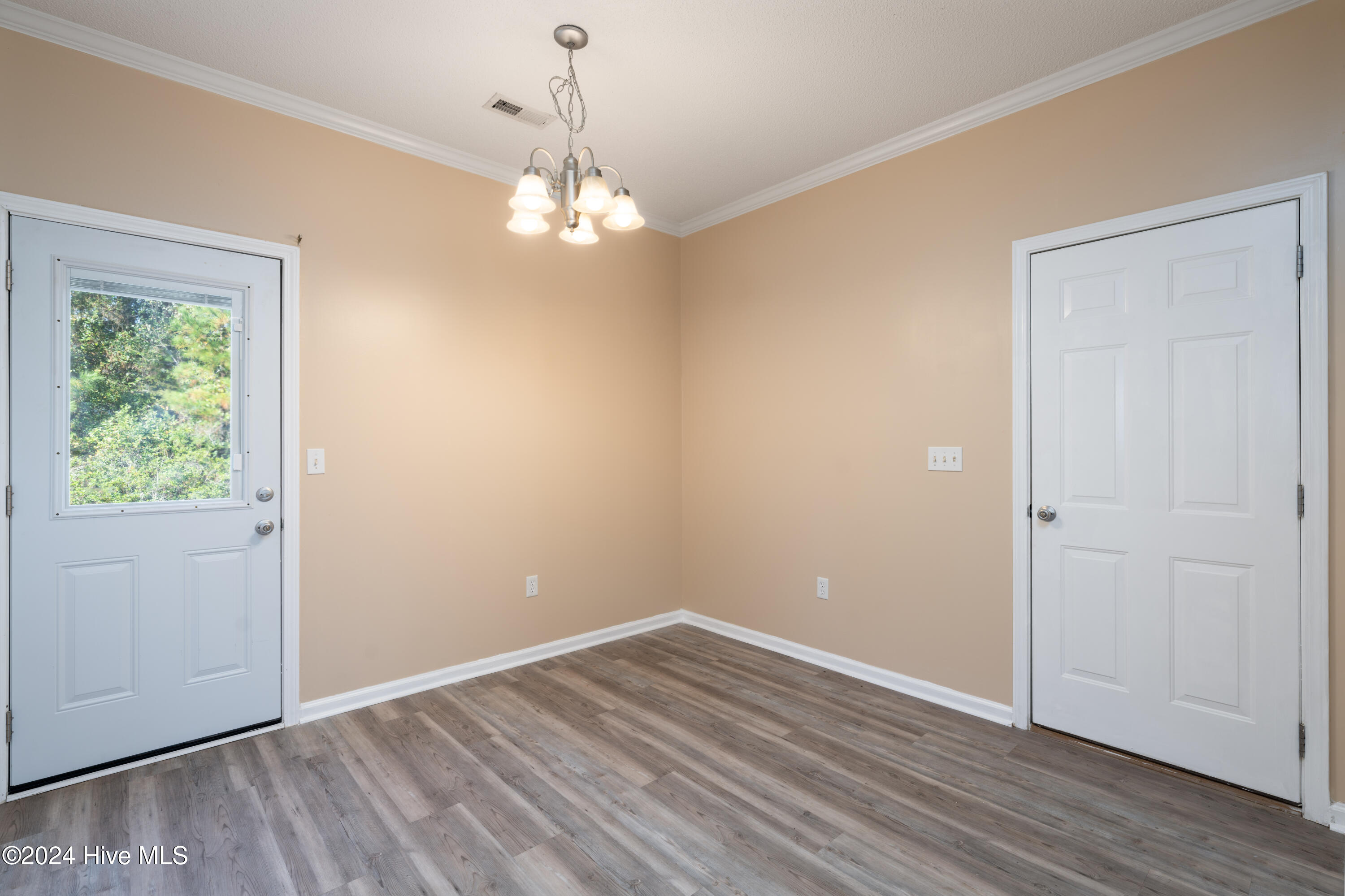 143 Tylers Cove Way Property Photo 9