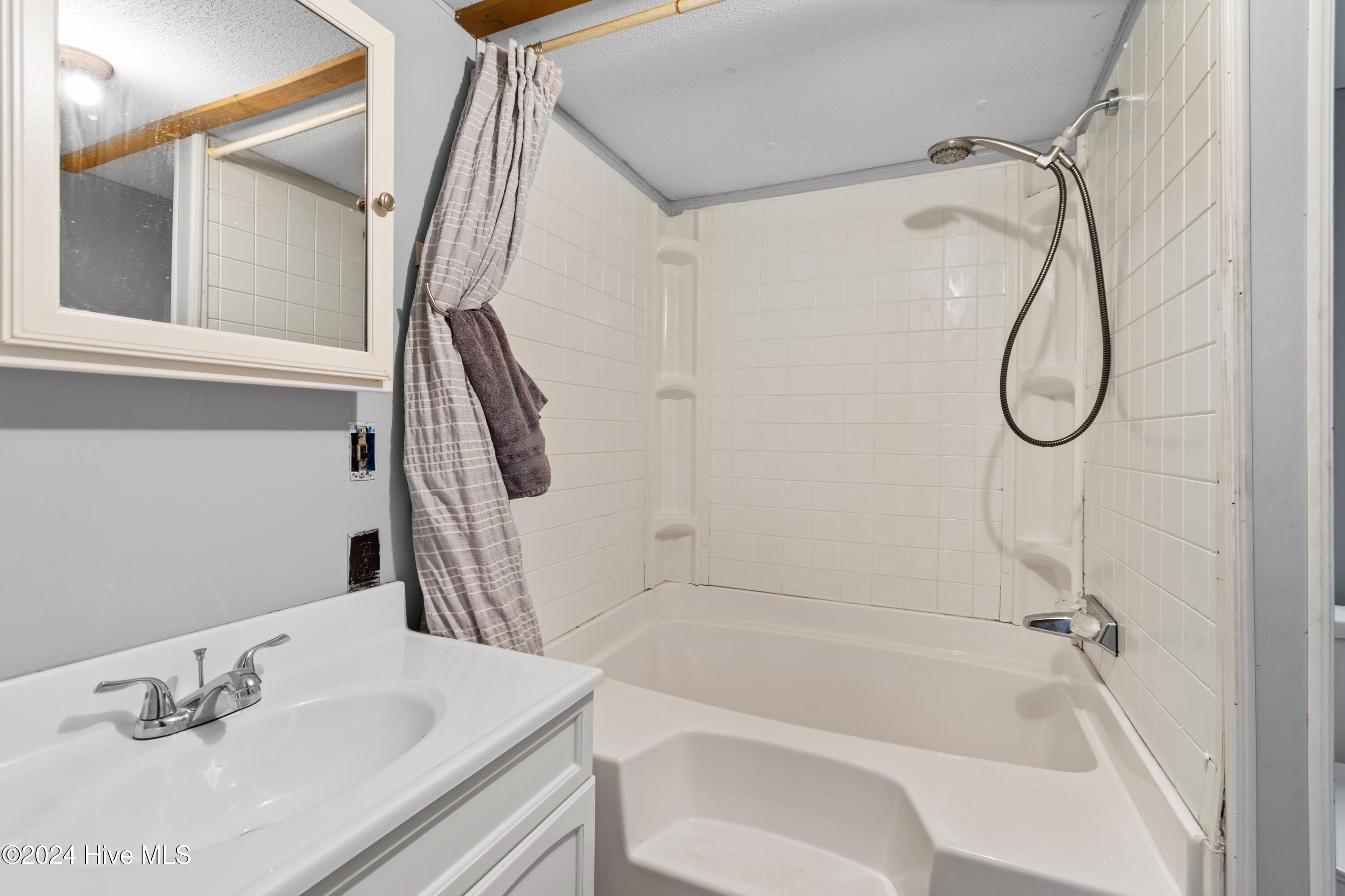 411 Baker Drive Property Photo 21