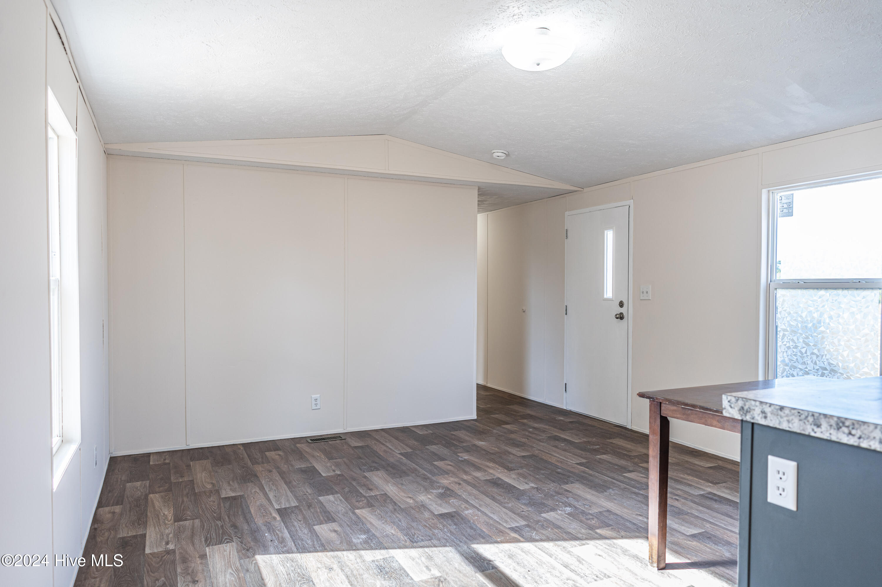 1906 Mcdonald Church Road Property Photo 7