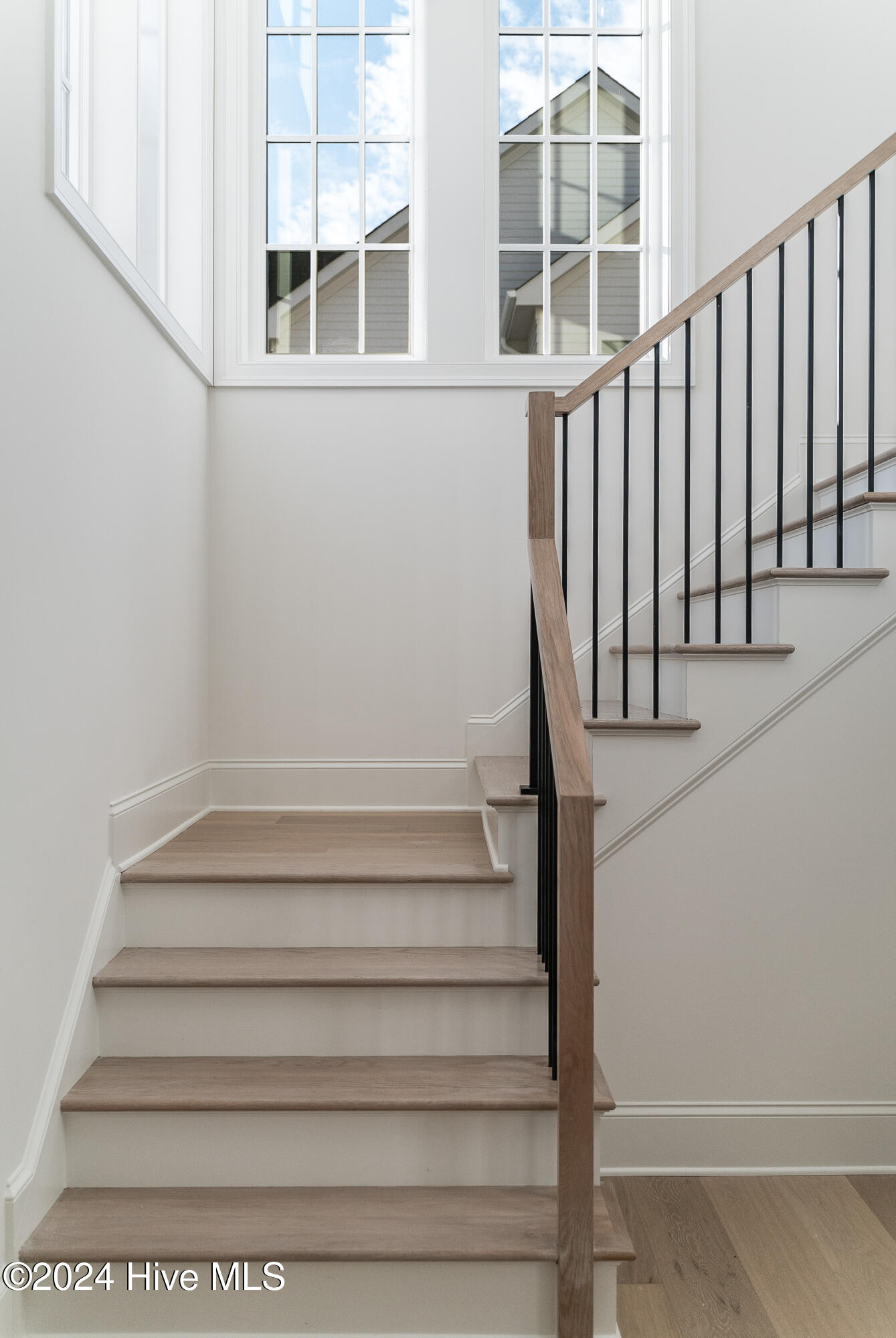 124 Pine Tree Point Property Photo 5