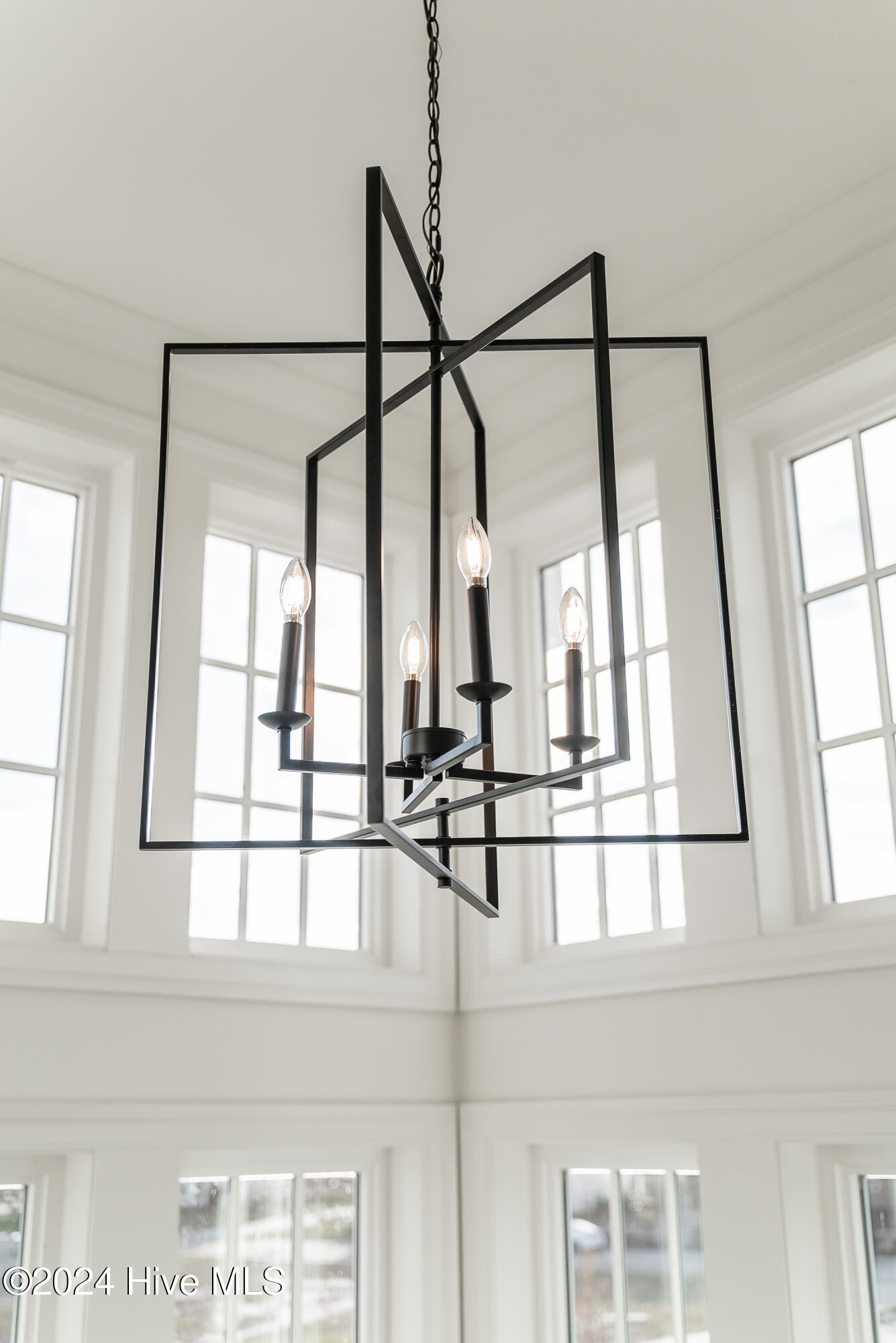 124 Pine Tree Point Property Photo 7